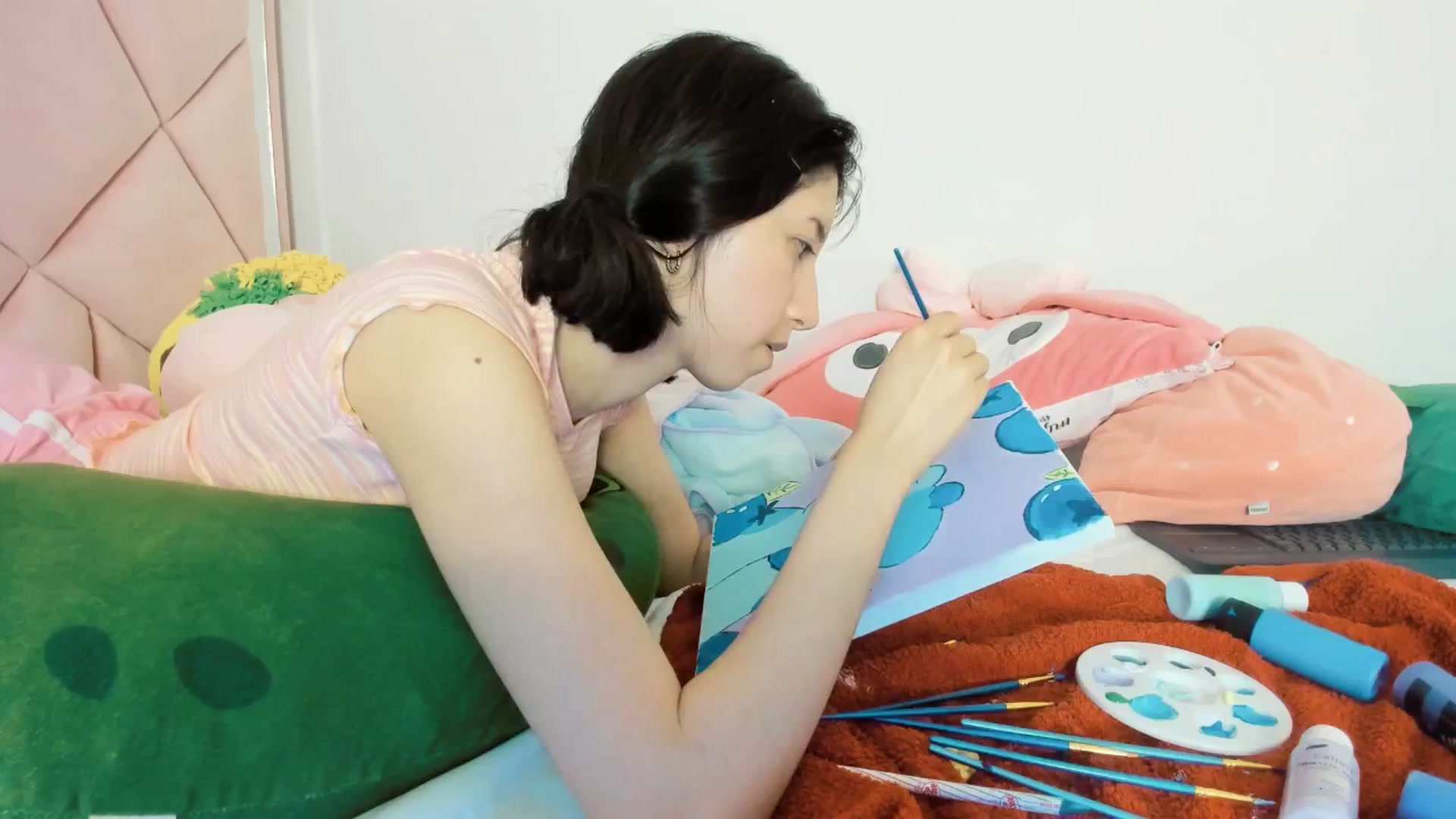 Gallery image thumbnail from Cherrycute666's myfreecams stream on, 03/07/2025, 06:18 image 16 of 20