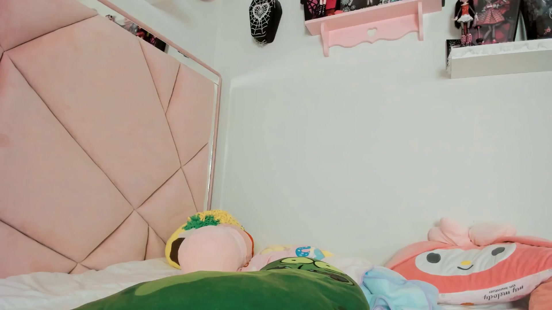 Gallery image thumbnail from Cherrycute666's myfreecams stream on, 03/07/2025, 06:18 image 20 of 20