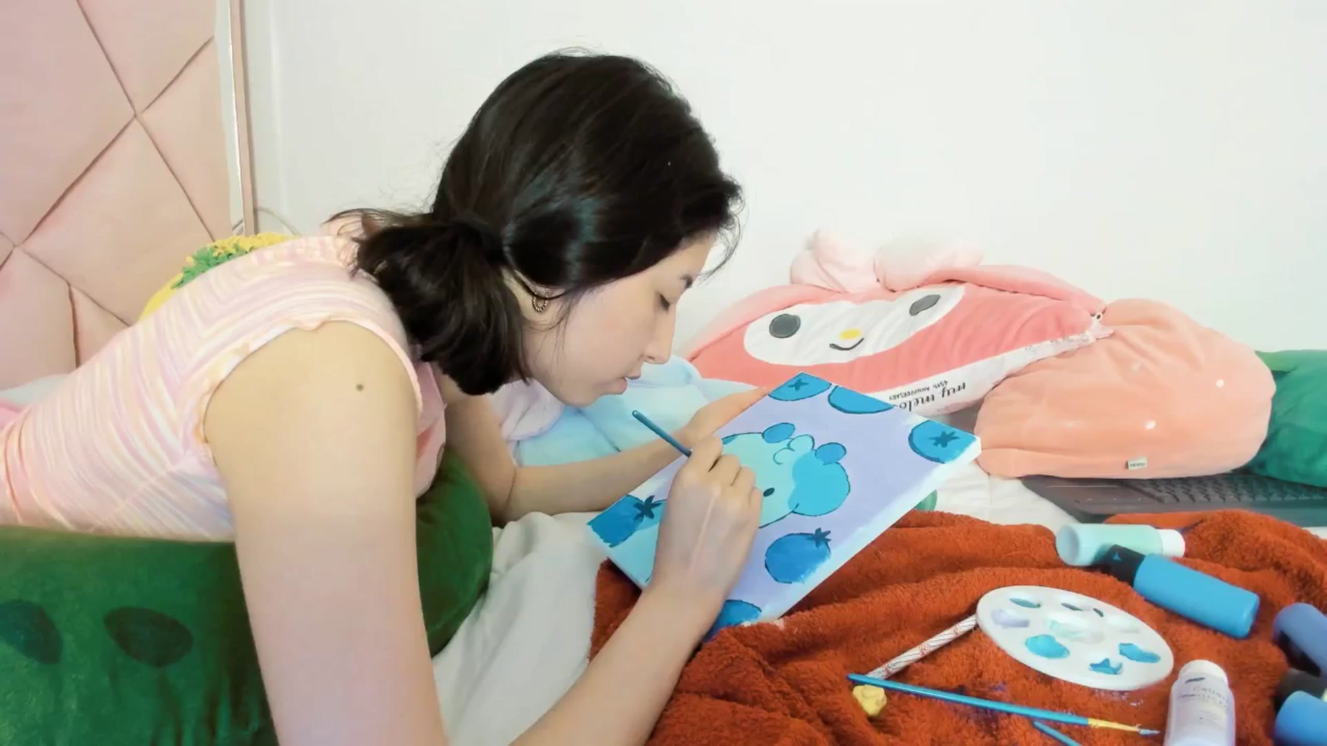 Gallery image thumbnail from Cherrycute666's myfreecams stream on, 03/07/2025, 06:18 image 8 of 20