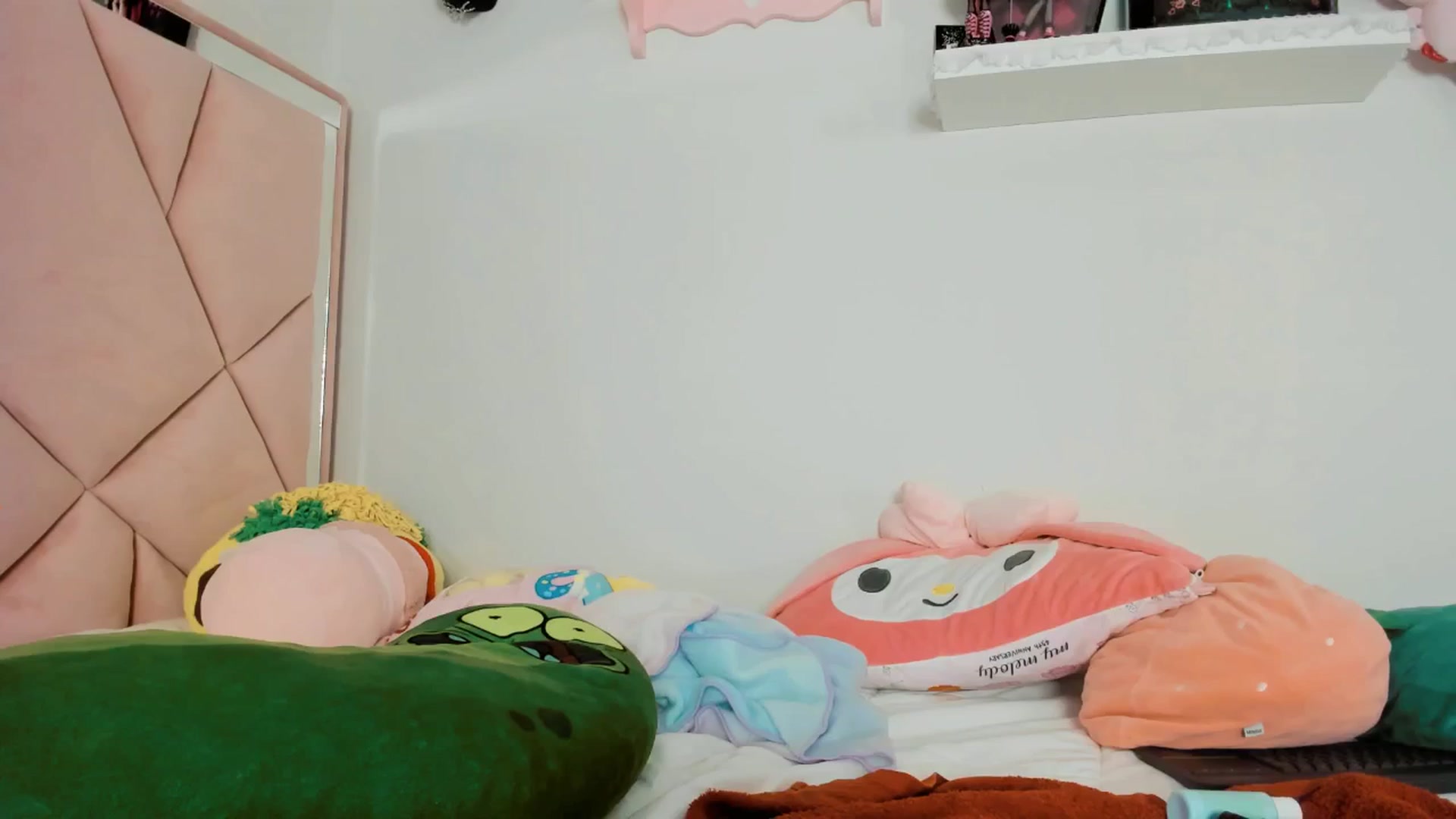 Gallery image thumbnail from Cherrycute666's myfreecams stream on, 03/07/2025, 06:18 image 18 of 20