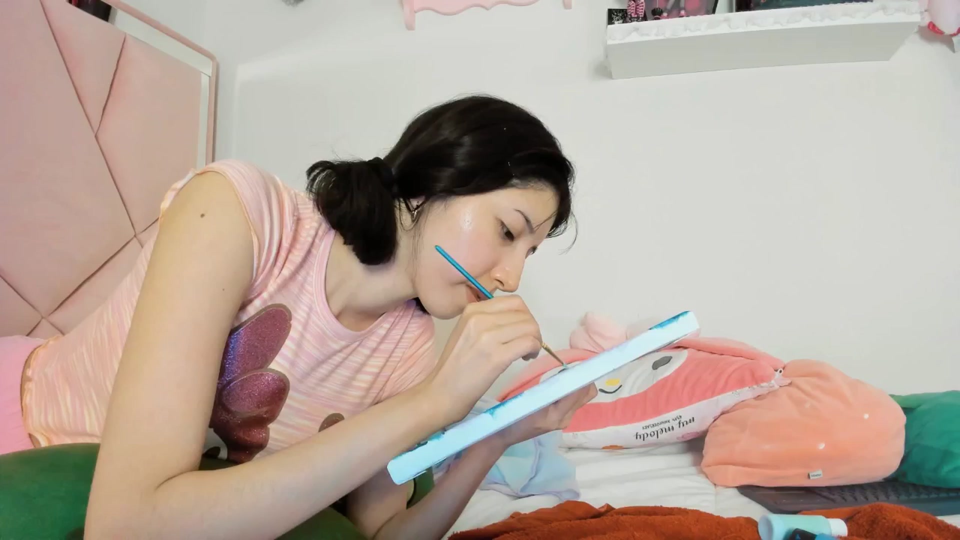 Gallery image thumbnail from Cherrycute666's myfreecams stream on, 03/07/2025, 06:18 image 17 of 20