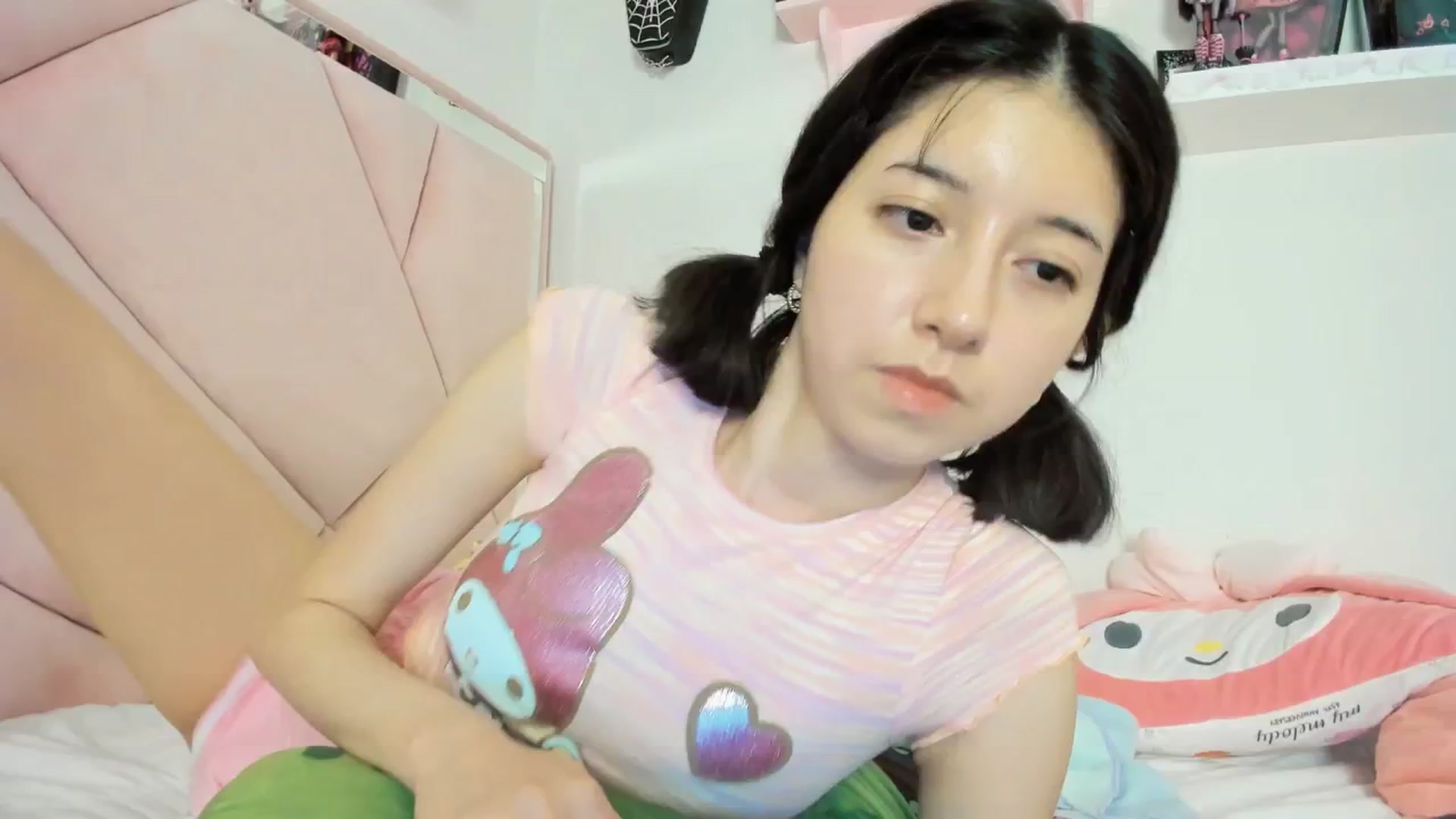 Gallery image thumbnail from Cherrycute666's myfreecams stream on, 03/07/2025, 06:18 image 19 of 20