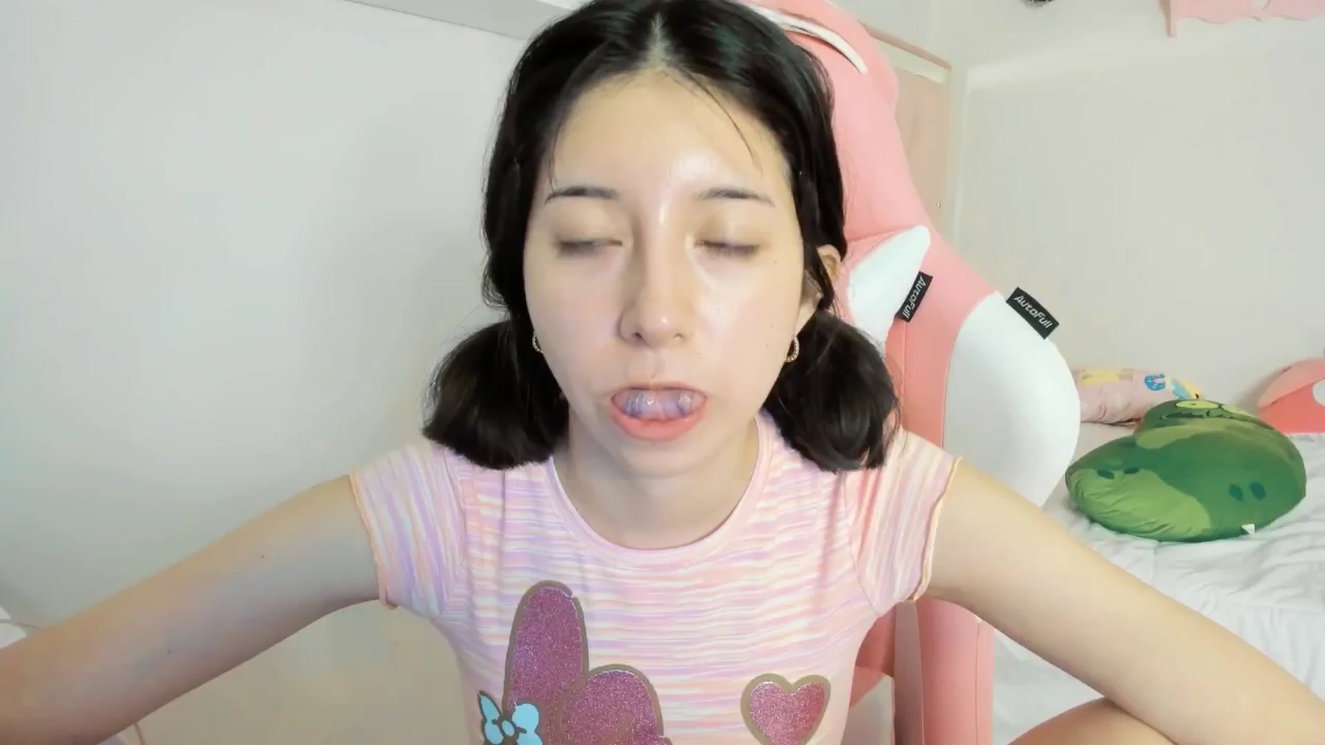 Gallery image thumbnail from Cherrycute666's myfreecams stream on, 03/07/2025, 07:36 image 13 of 20