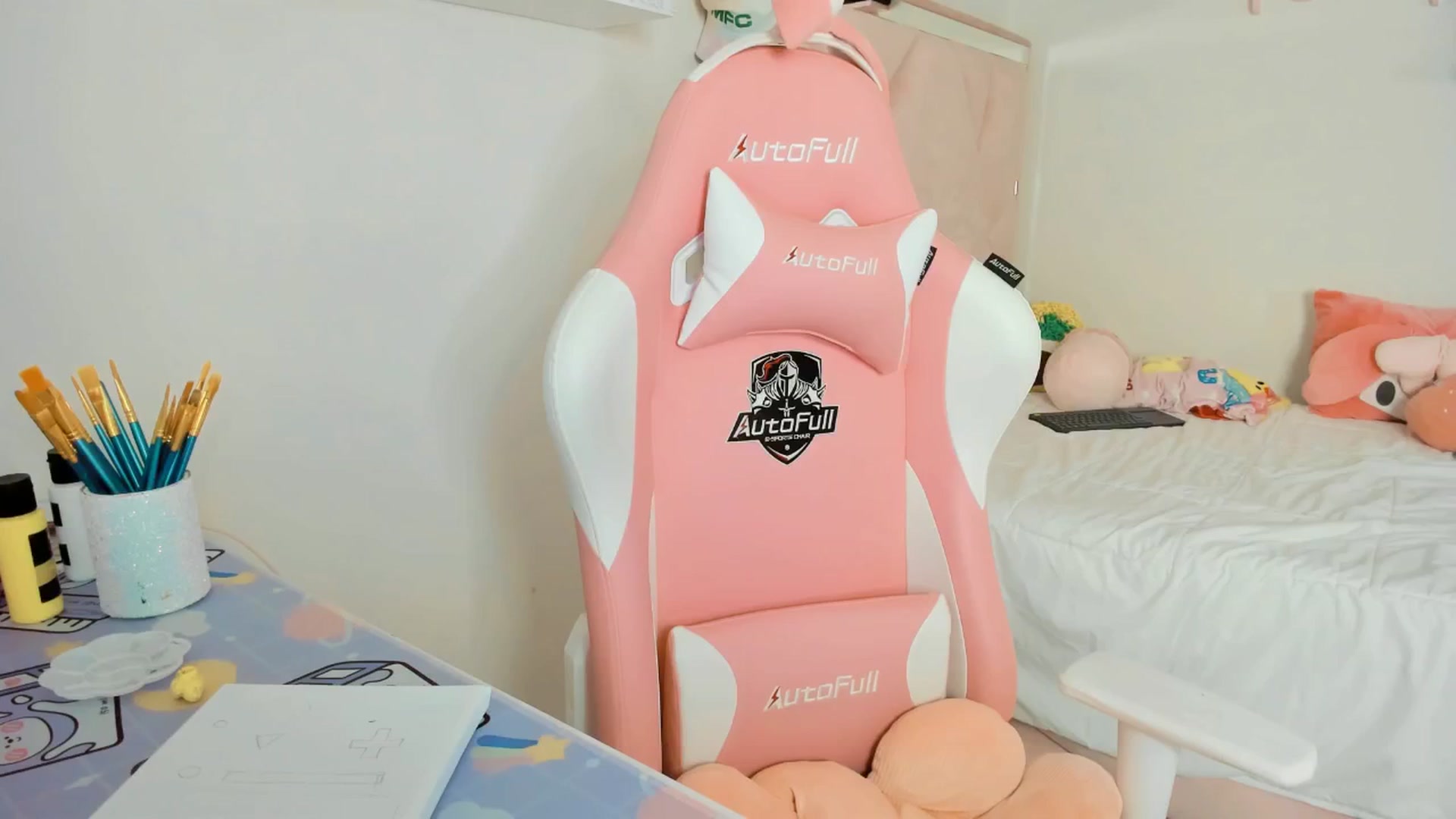Gallery image thumbnail from Cherrycute666's myfreecams stream on, 03/08/2025, 04:03 image 9 of 20