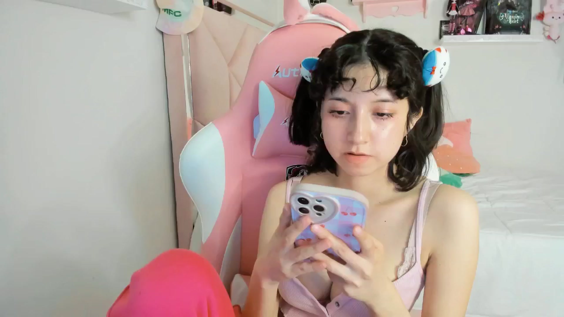 Gallery image thumbnail from Cherrycute666's myfreecams stream on, 03/08/2025, 08:21 image 12 of 20