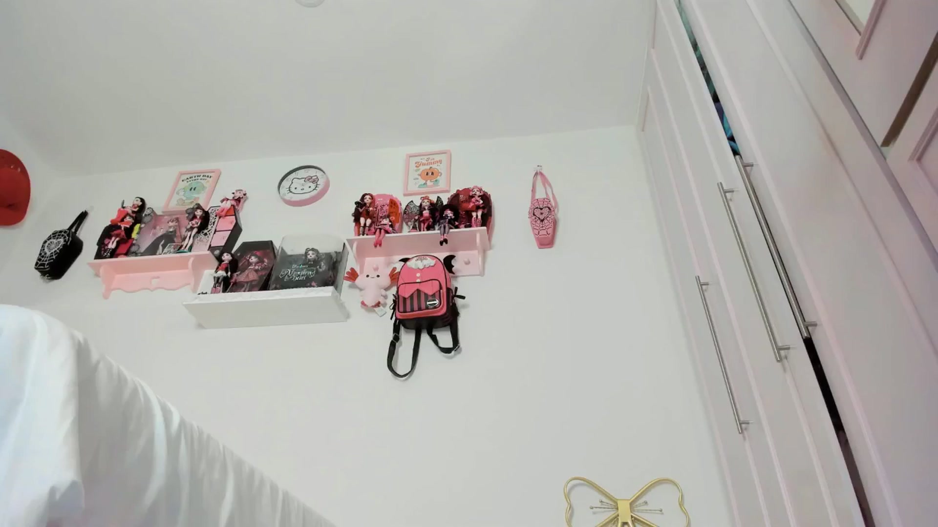 Gallery image thumbnail from Cherrycute666's myfreecams stream on, 03/08/2025, 13:01 image 15 of 20