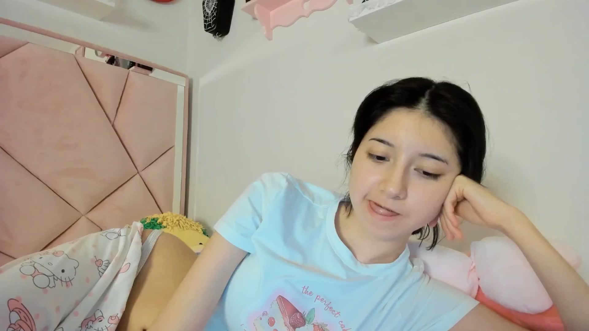 Gallery image thumbnail from Cherrycute666's myfreecams stream on, 03/09/2025, 02:12 image 4 of 20