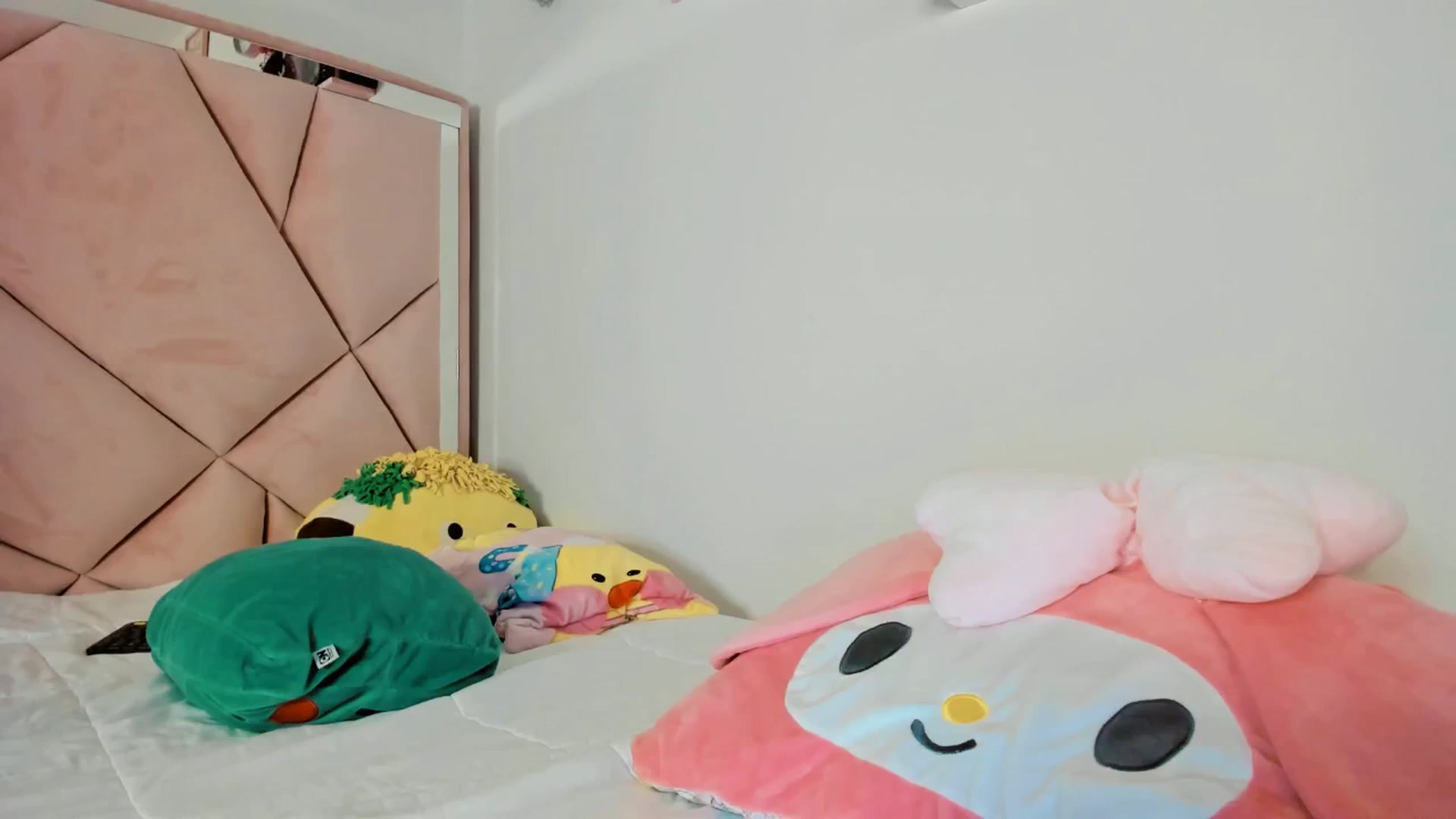 Gallery image thumbnail from Cherrycute666's myfreecams stream on, 03/09/2025, 02:12 image 1 of 20