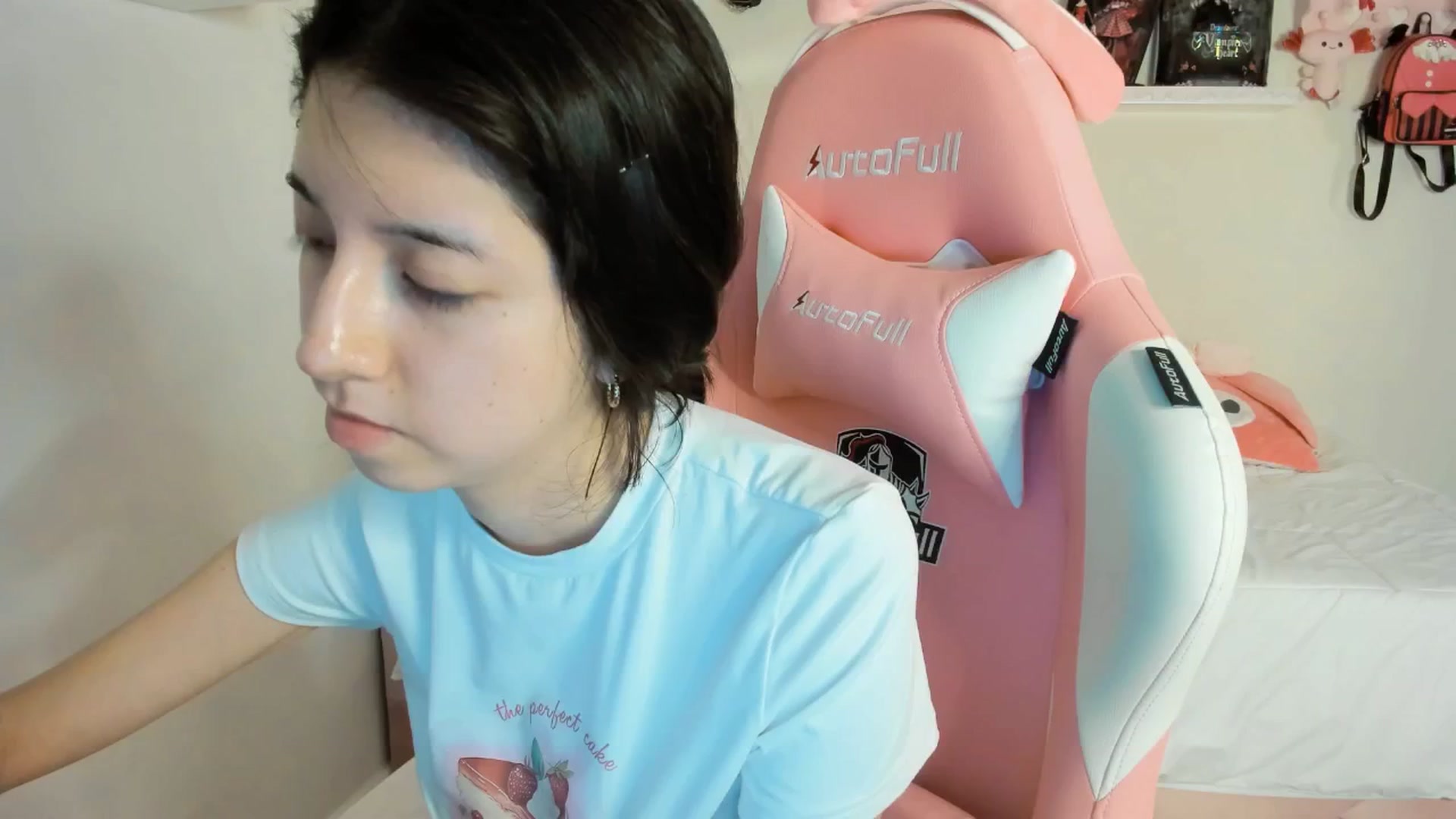 Gallery image thumbnail from Cherrycute666's myfreecams stream on, 03/09/2025, 05:07 image 8 of 20