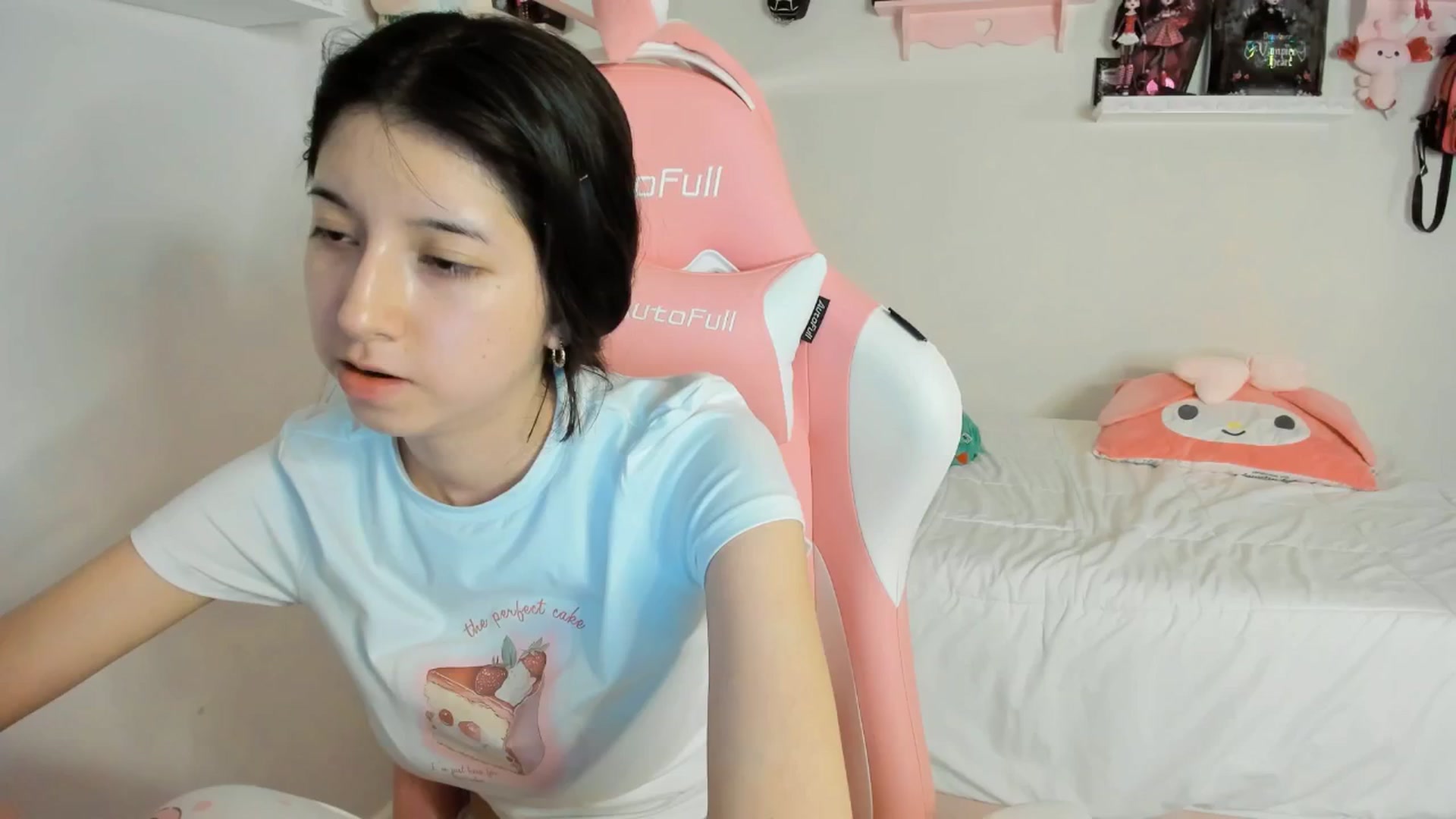 Gallery image thumbnail from Cherrycute666's myfreecams stream on, 03/09/2025, 05:07 image 15 of 20