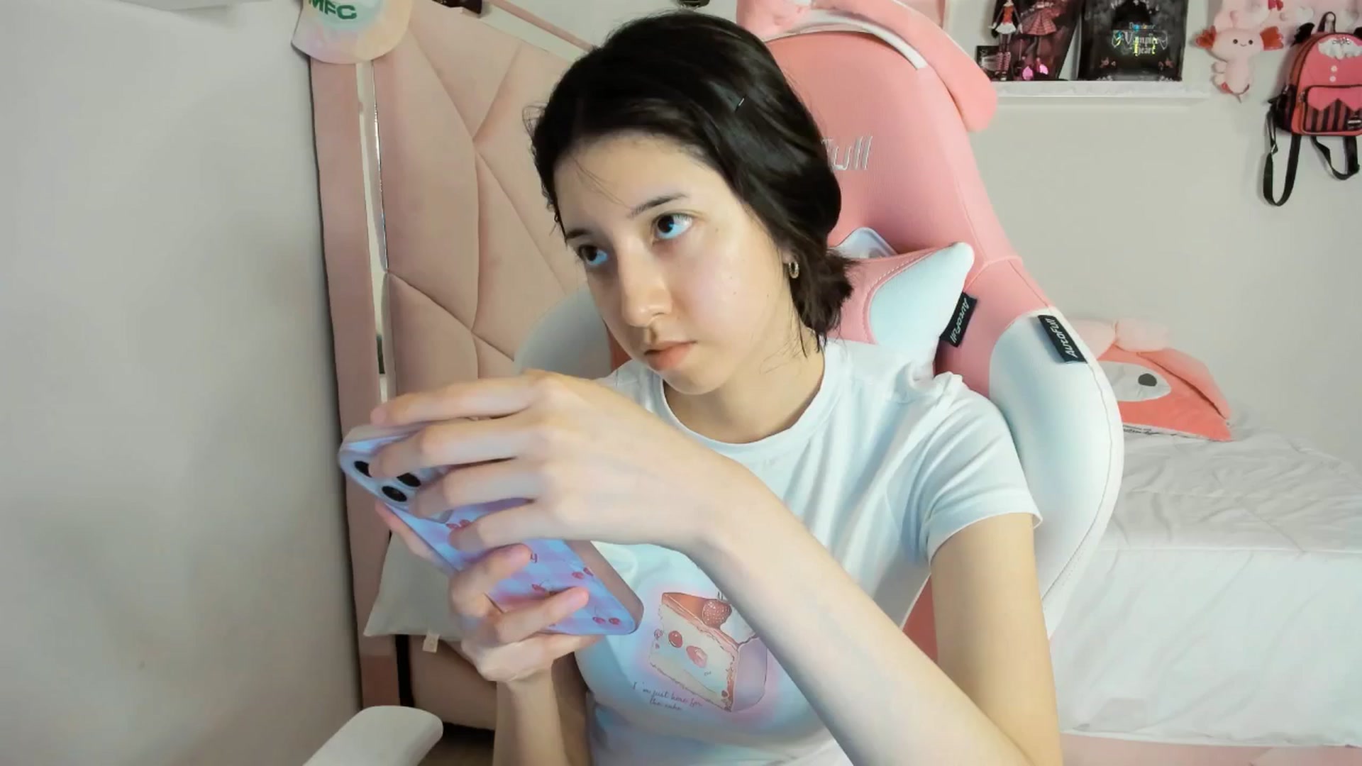 Gallery image thumbnail from Cherrycute666's myfreecams stream on, 03/09/2025, 05:07 image 9 of 20