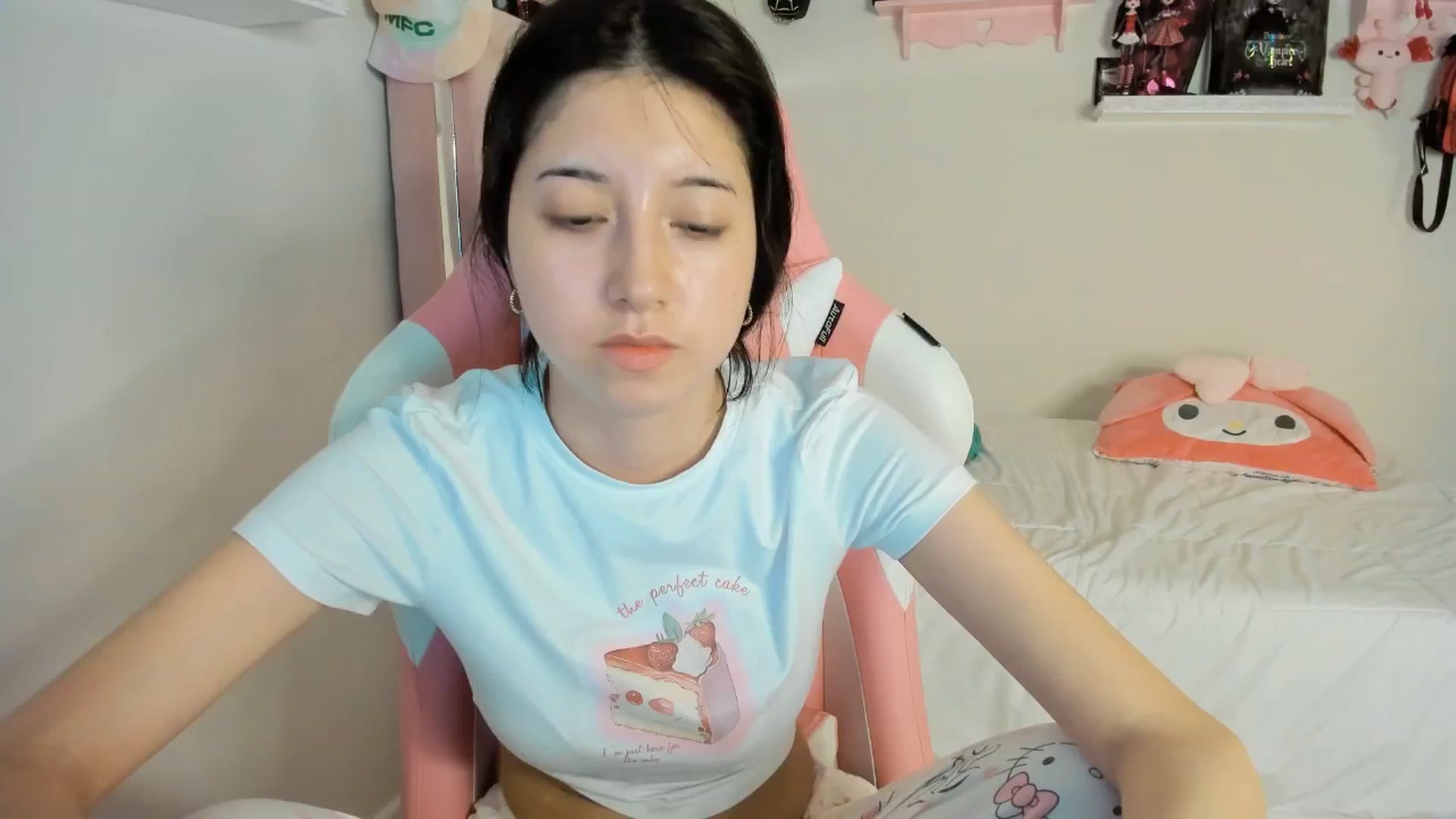 Gallery image thumbnail from Cherrycute666's myfreecams stream on, 03/09/2025, 05:07 image 14 of 20