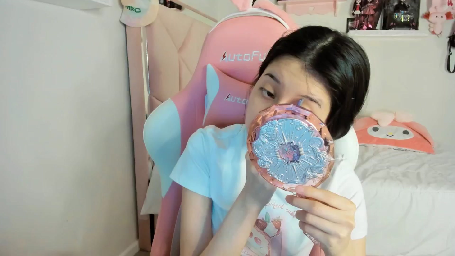 Gallery image thumbnail from Cherrycute666's myfreecams stream on, 03/09/2025, 09:00 image 1 of 20