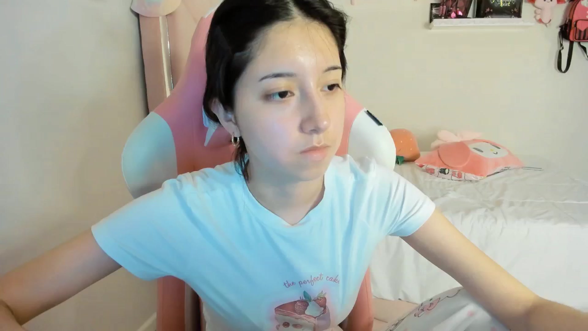 Gallery image thumbnail from Cherrycute666's myfreecams stream on, 03/09/2025, 09:00 image 14 of 20