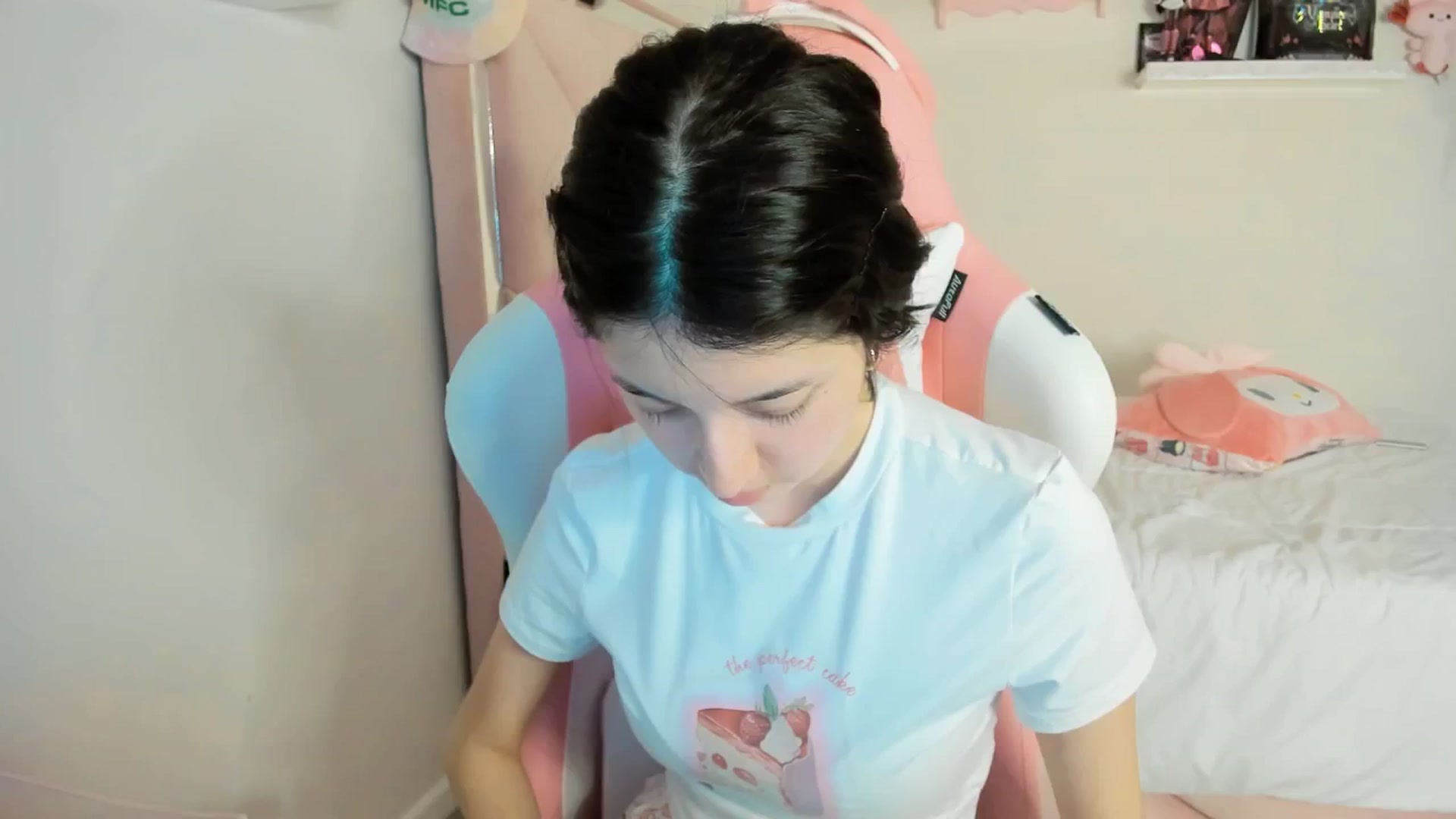 Gallery image thumbnail from Cherrycute666's myfreecams stream on, 03/09/2025, 09:00 image 11 of 20