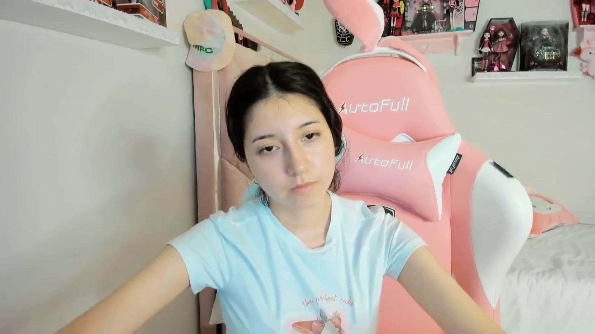 Gallery image thumbnail from Cherrycute666's myfreecams stream on, 03/09/2025, 11:27 image 8 of 20