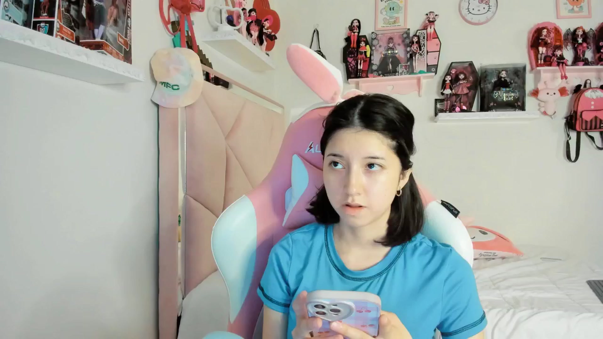 Gallery image thumbnail from Cherrycute666's myfreecams stream on, 03/10/2025, 01:55 image 2 of 20