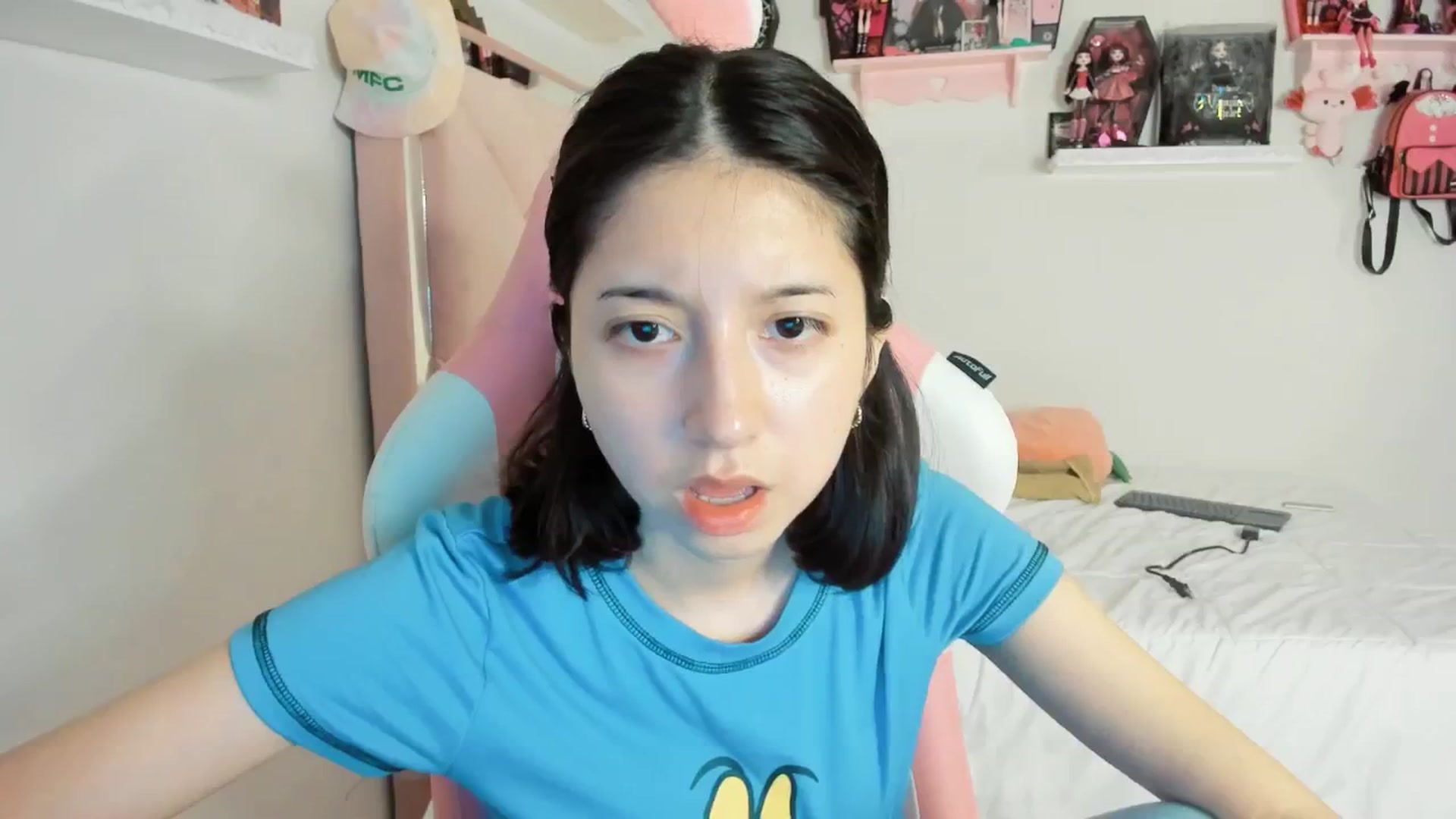 Gallery image thumbnail from Cherrycute666's myfreecams stream on, 03/10/2025, 04:35 image 13 of 20