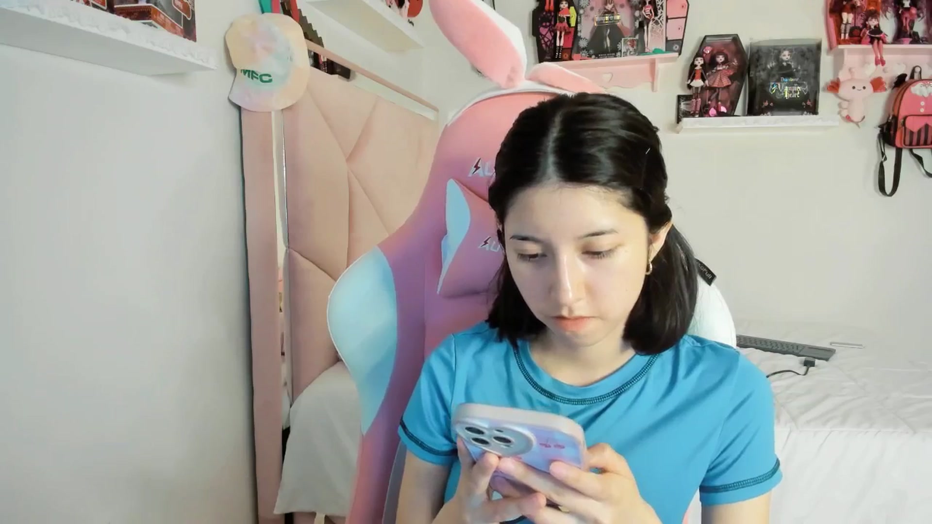 Gallery image thumbnail from Cherrycute666's myfreecams stream on, 03/10/2025, 04:35 image 19 of 20