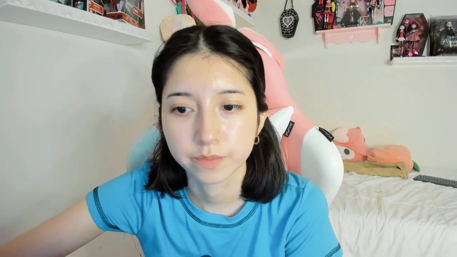 Gallery image thumbnail from Cherrycute666's myfreecams stream on, 03/10/2025, 05:49 image 15 of 20