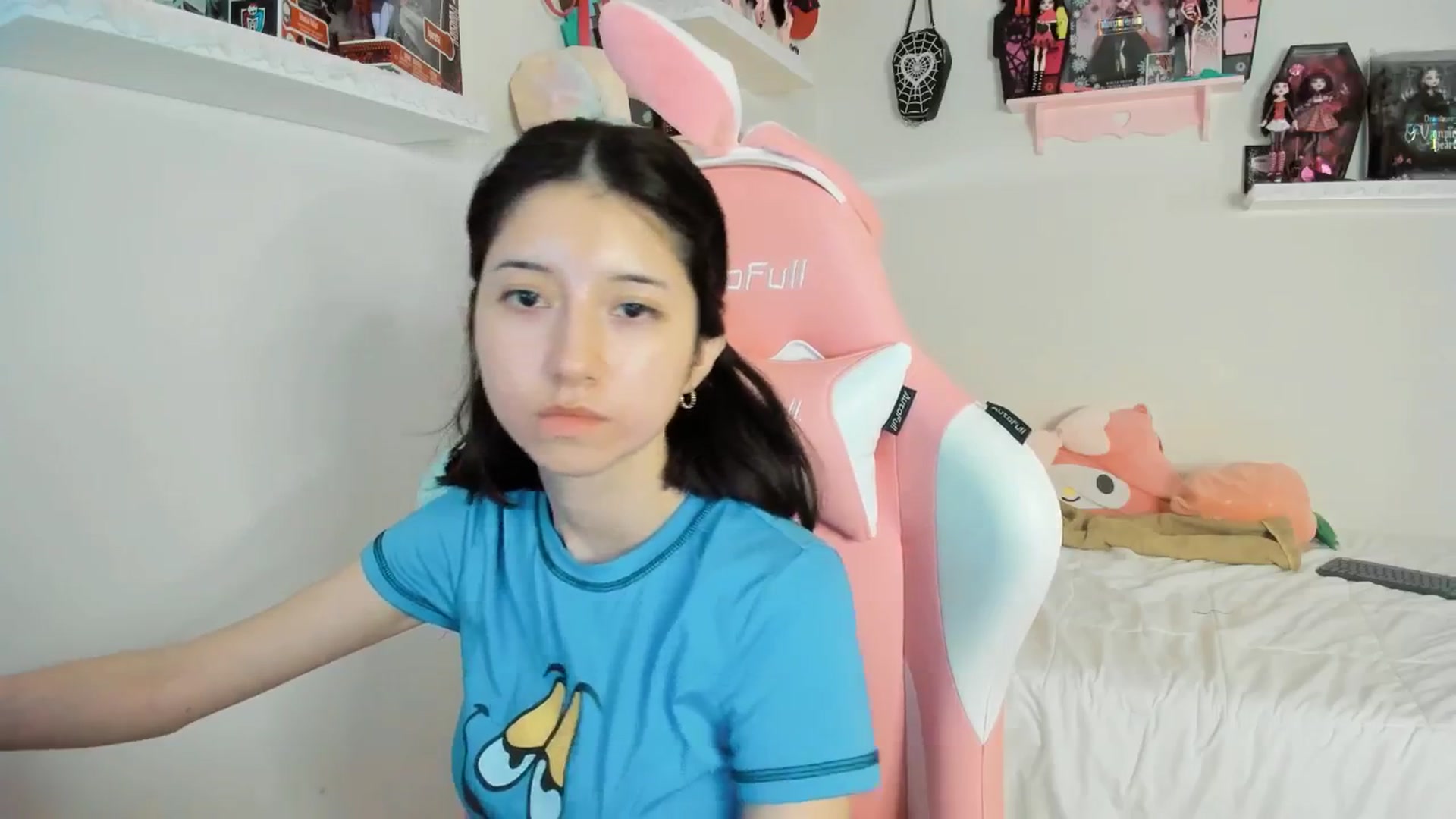 Gallery image thumbnail from Cherrycute666's myfreecams stream on, 03/10/2025, 05:49 image 13 of 20