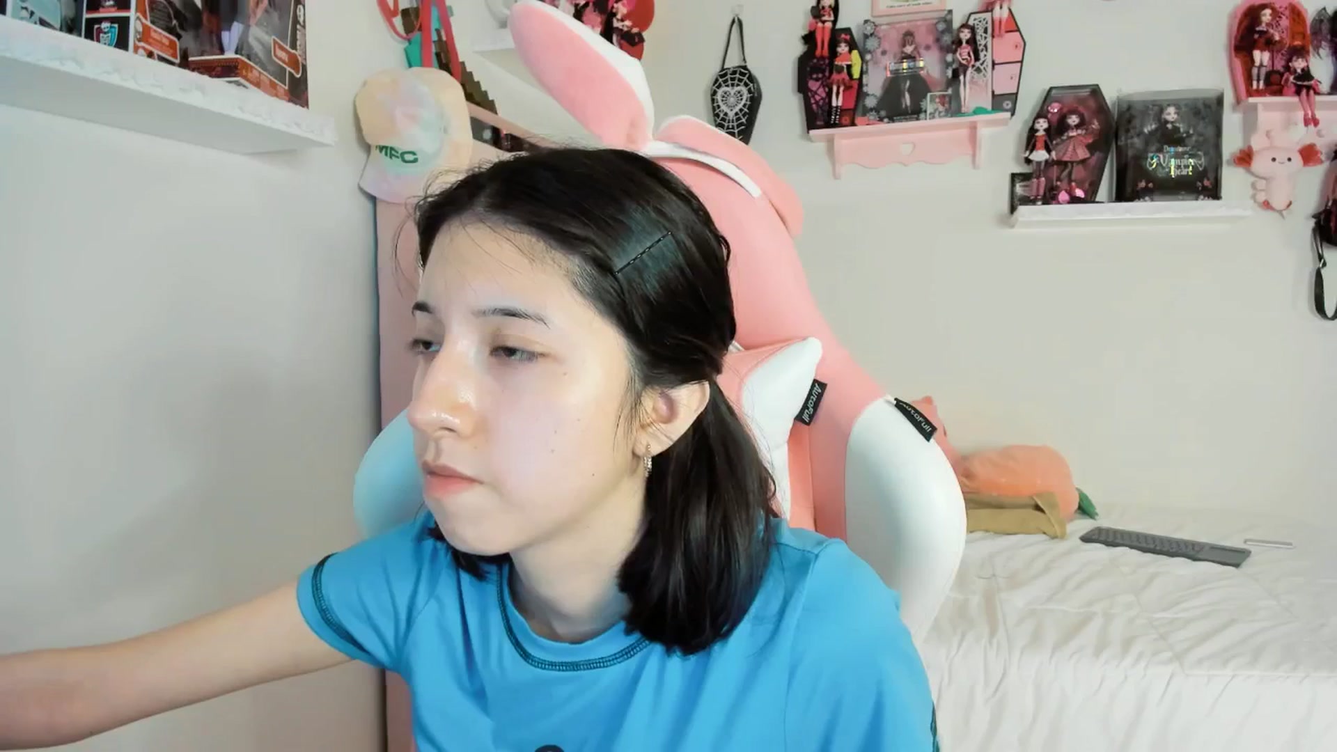 Gallery image thumbnail from Cherrycute666's myfreecams stream on, 03/10/2025, 05:49 image 9 of 20