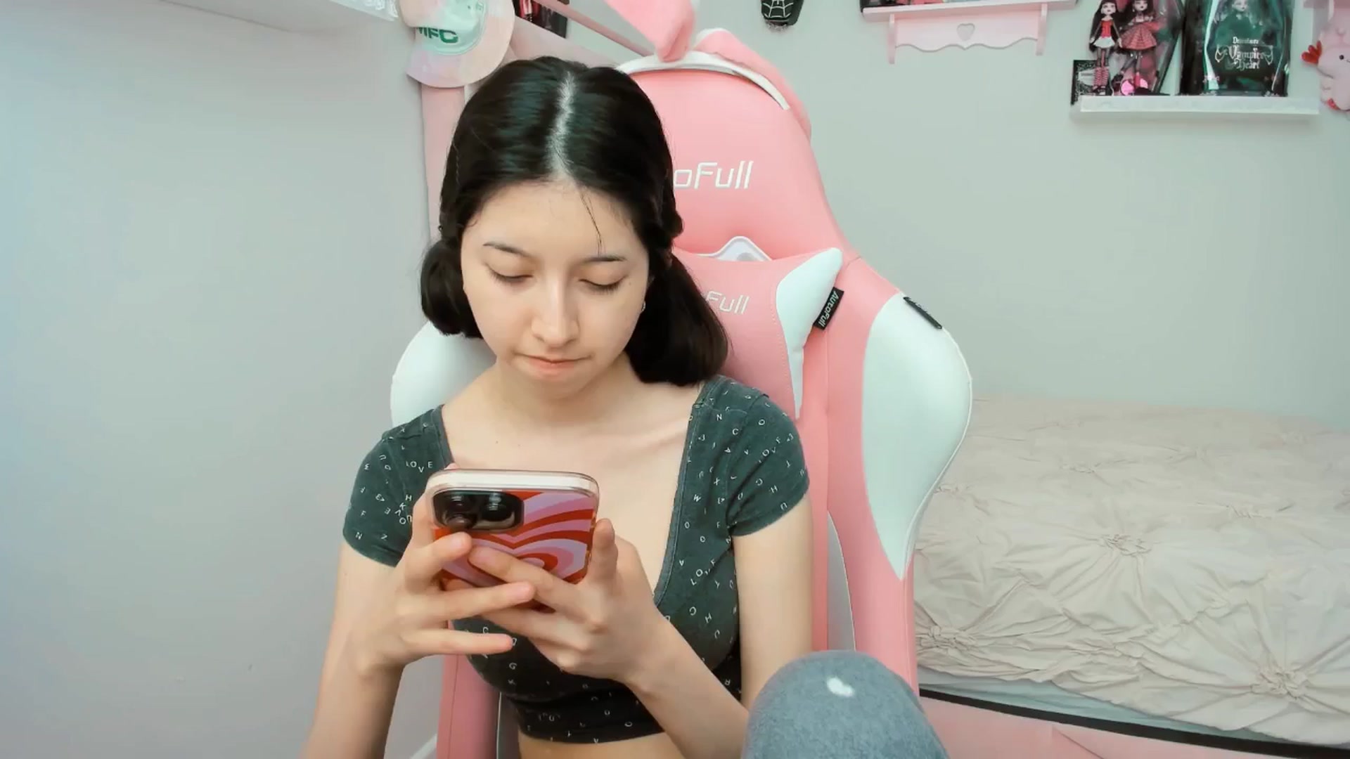 Gallery image thumbnail from Cherrycute666's myfreecams stream on, 03/12/2025, 21:04 image 9 of 20