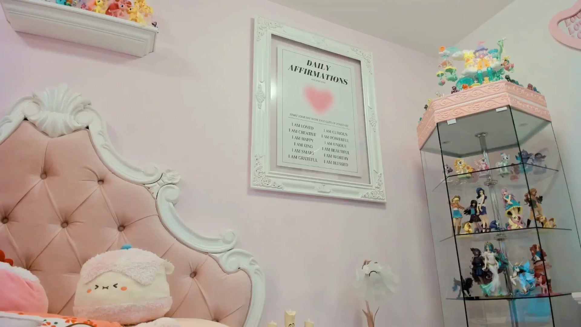 Gallery image thumbnail from Cherrycute666's myfreecams stream on, 03/13/2025, 02:50 image 1 of 20