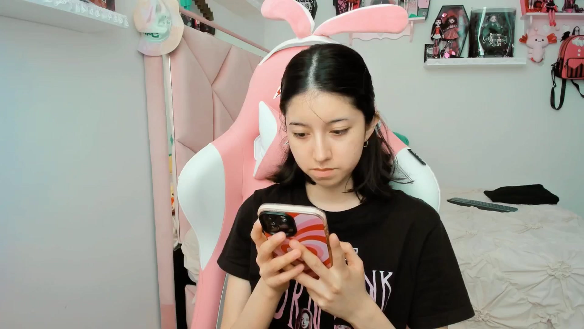 Gallery image thumbnail from Cherrycute666's myfreecams stream on, 03/13/2025, 20:08 image 6 of 20