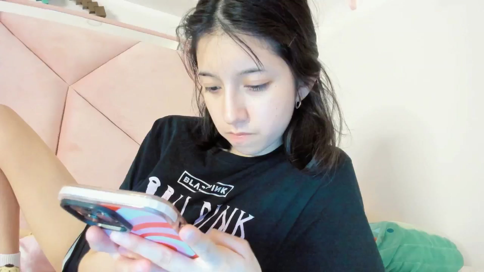 Gallery image thumbnail from Cherrycute666's myfreecams stream on, 03/14/2025, 07:57 image 11 of 20