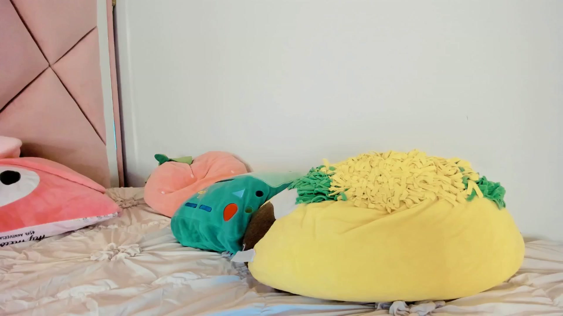 Gallery image thumbnail from Cherrycute666's myfreecams stream on, 03/14/2025, 07:57 image 7 of 20