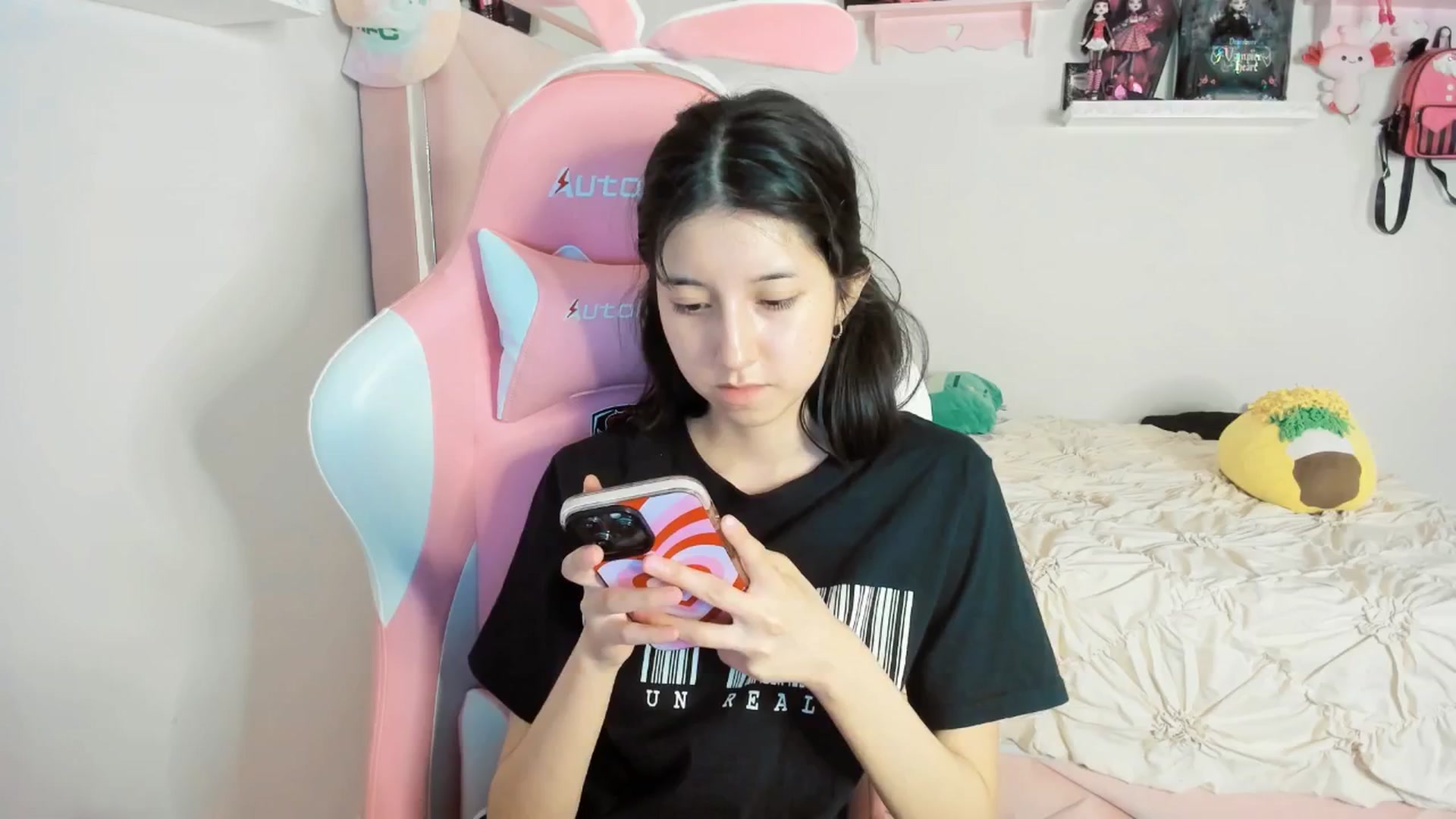 Gallery image thumbnail from Cherrycute666's myfreecams stream on, 03/15/2025, 02:24 image 19 of 20