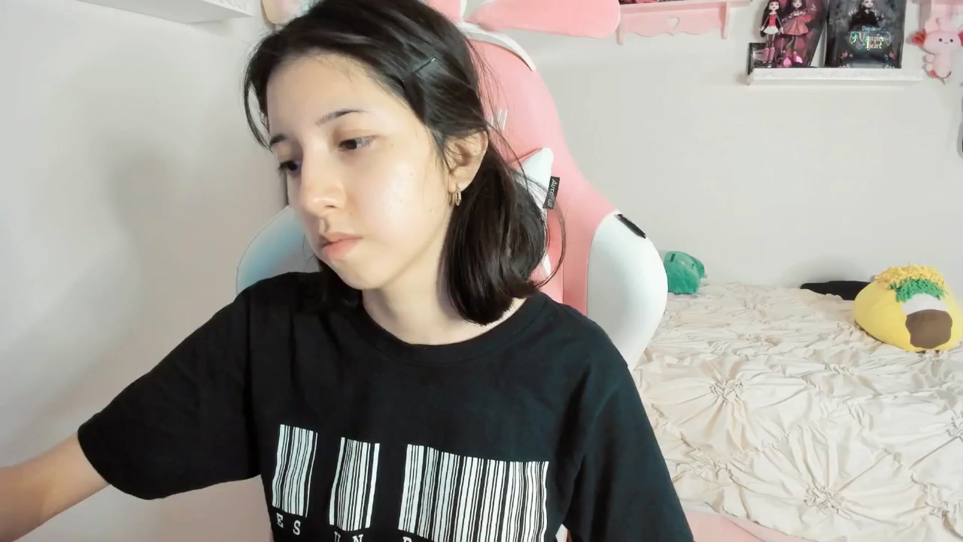 Gallery image thumbnail from Cherrycute666's myfreecams stream on, 03/15/2025, 02:24 image 3 of 20