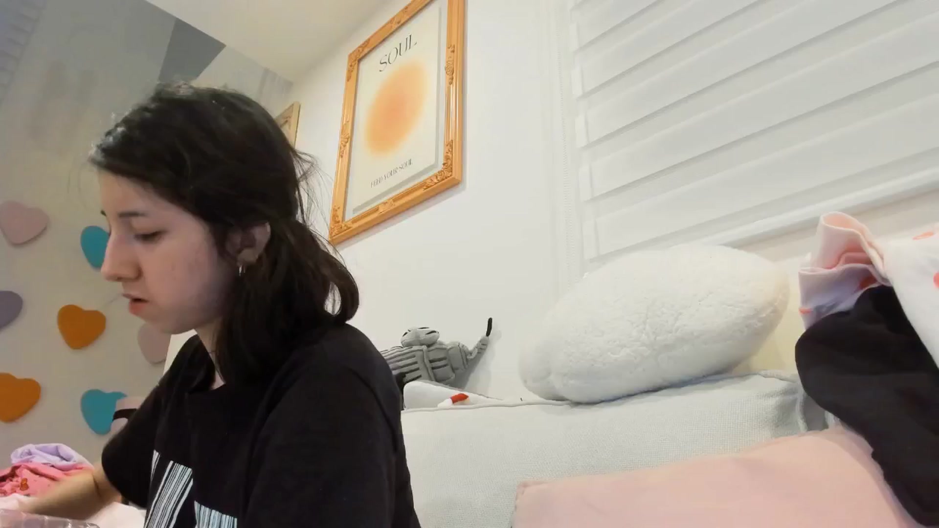 Gallery image thumbnail from Cherrycute666's myfreecams stream on, 03/15/2025, 08:45 image 13 of 20