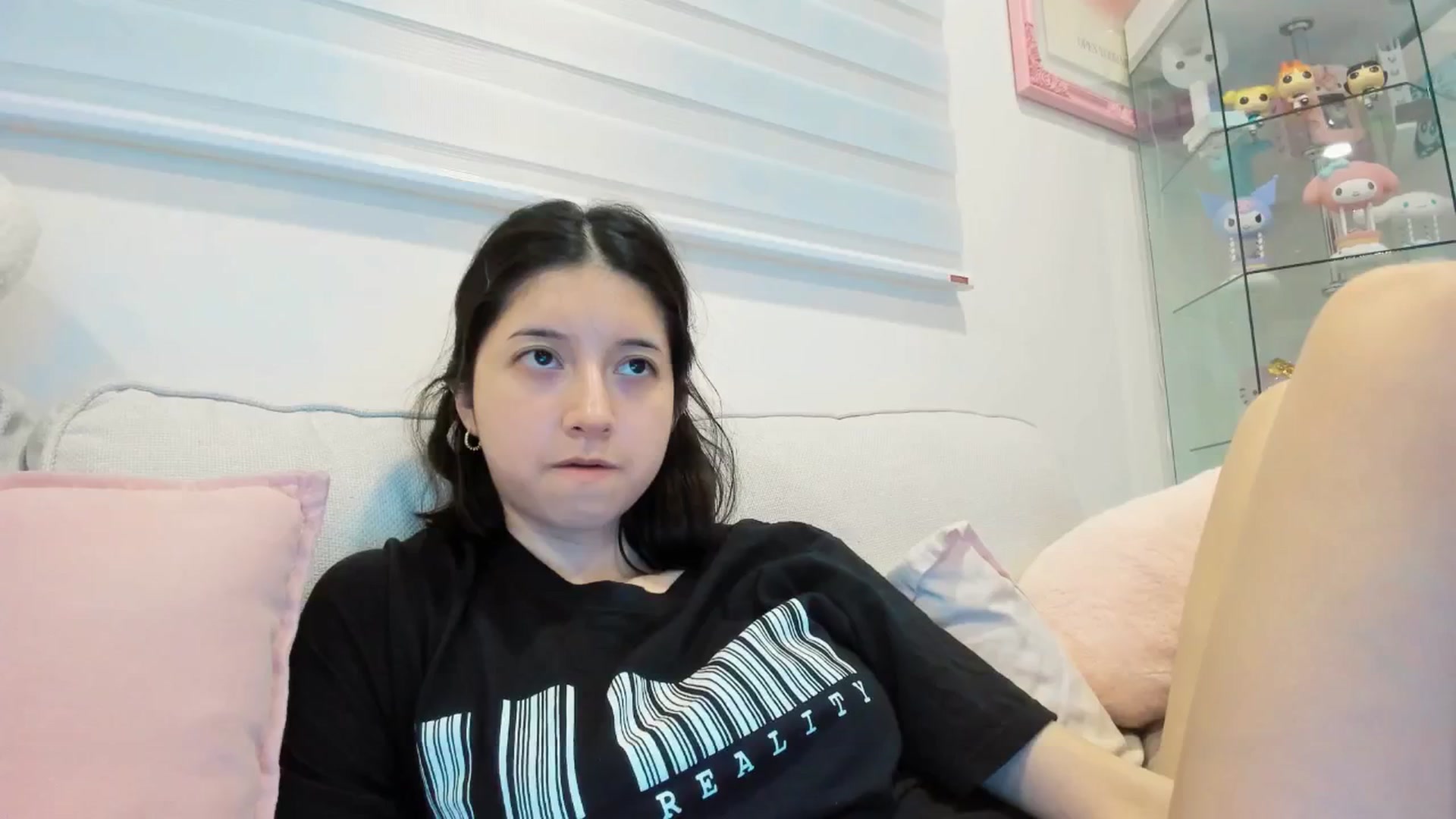 Gallery image thumbnail from Cherrycute666's myfreecams stream on, 03/15/2025, 13:01 image 1 of 20