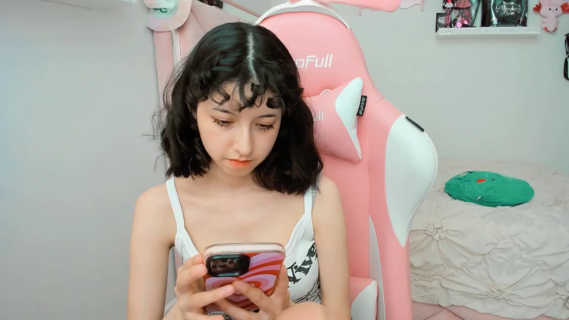 Gallery image thumbnail from Cherrycute666's myfreecams stream on, 03/16/2025, 22:44 image 3 of 20