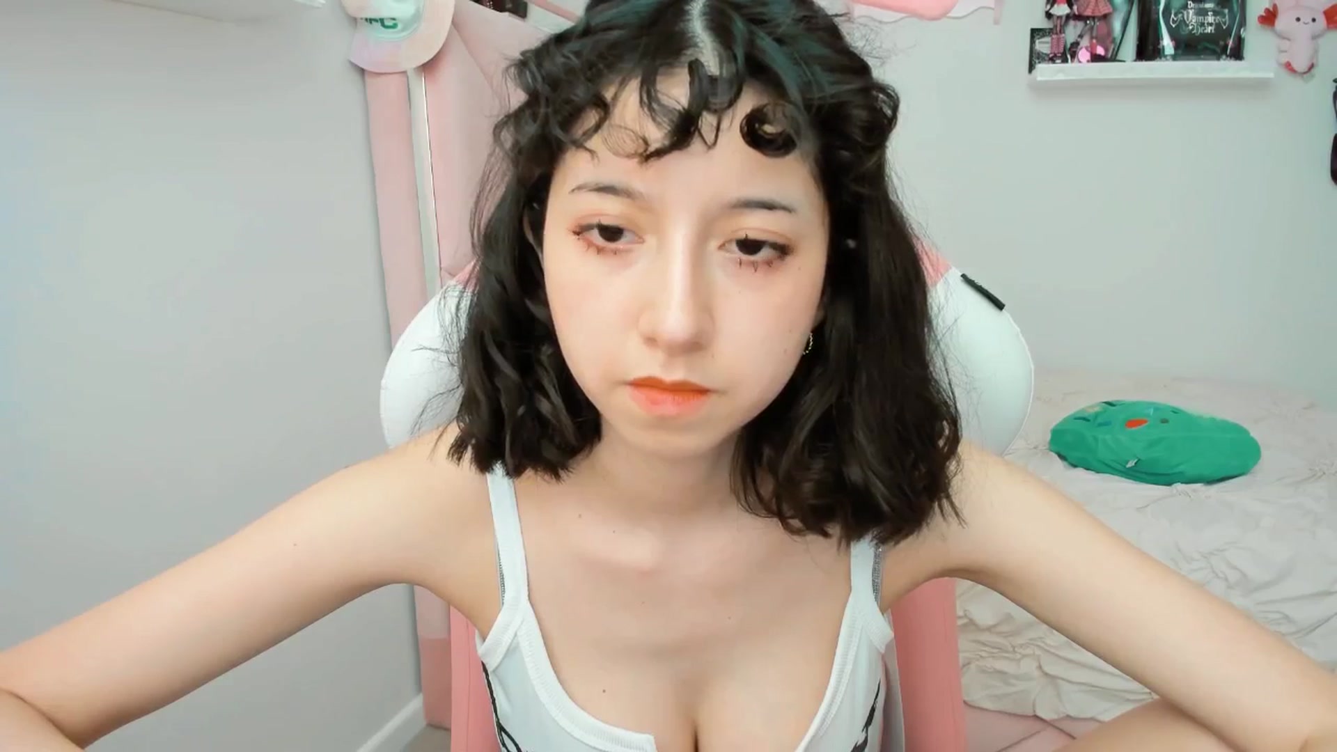Gallery image thumbnail from Cherrycute666's myfreecams stream on, 03/16/2025, 22:44 image 7 of 20