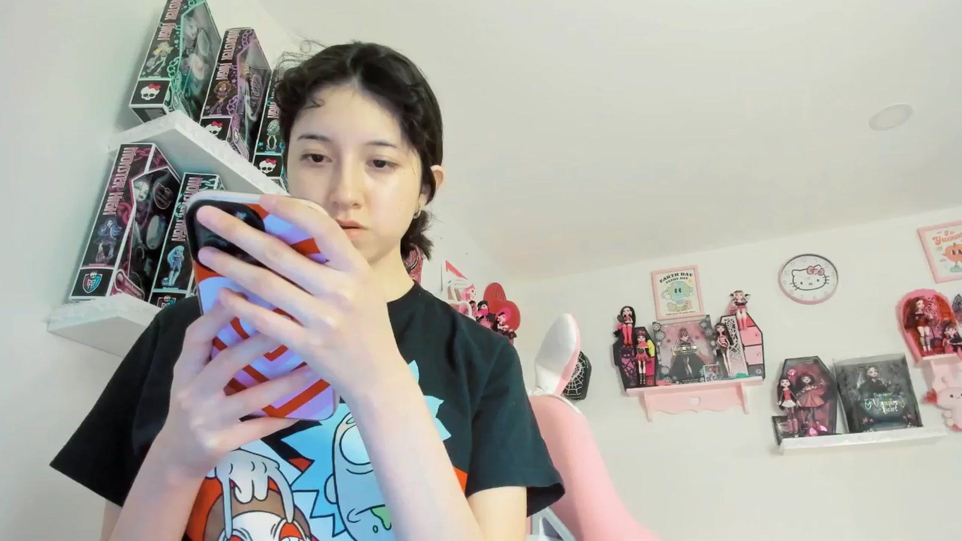 Gallery image thumbnail from Cherrycute666's myfreecams stream on, 03/17/2025, 07:46 image 20 of 20