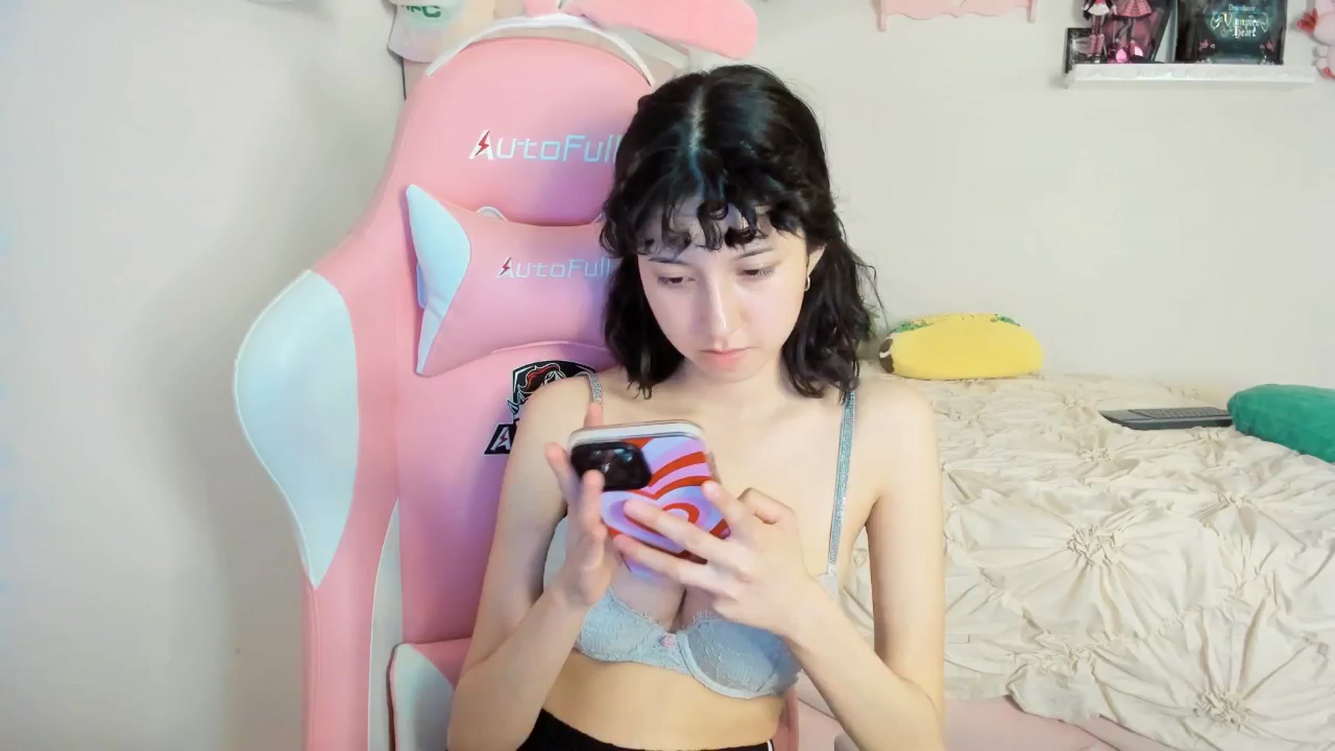 Gallery image thumbnail from Cherrycute666's myfreecams stream on, 03/17/2025, 07:46 image 12 of 20