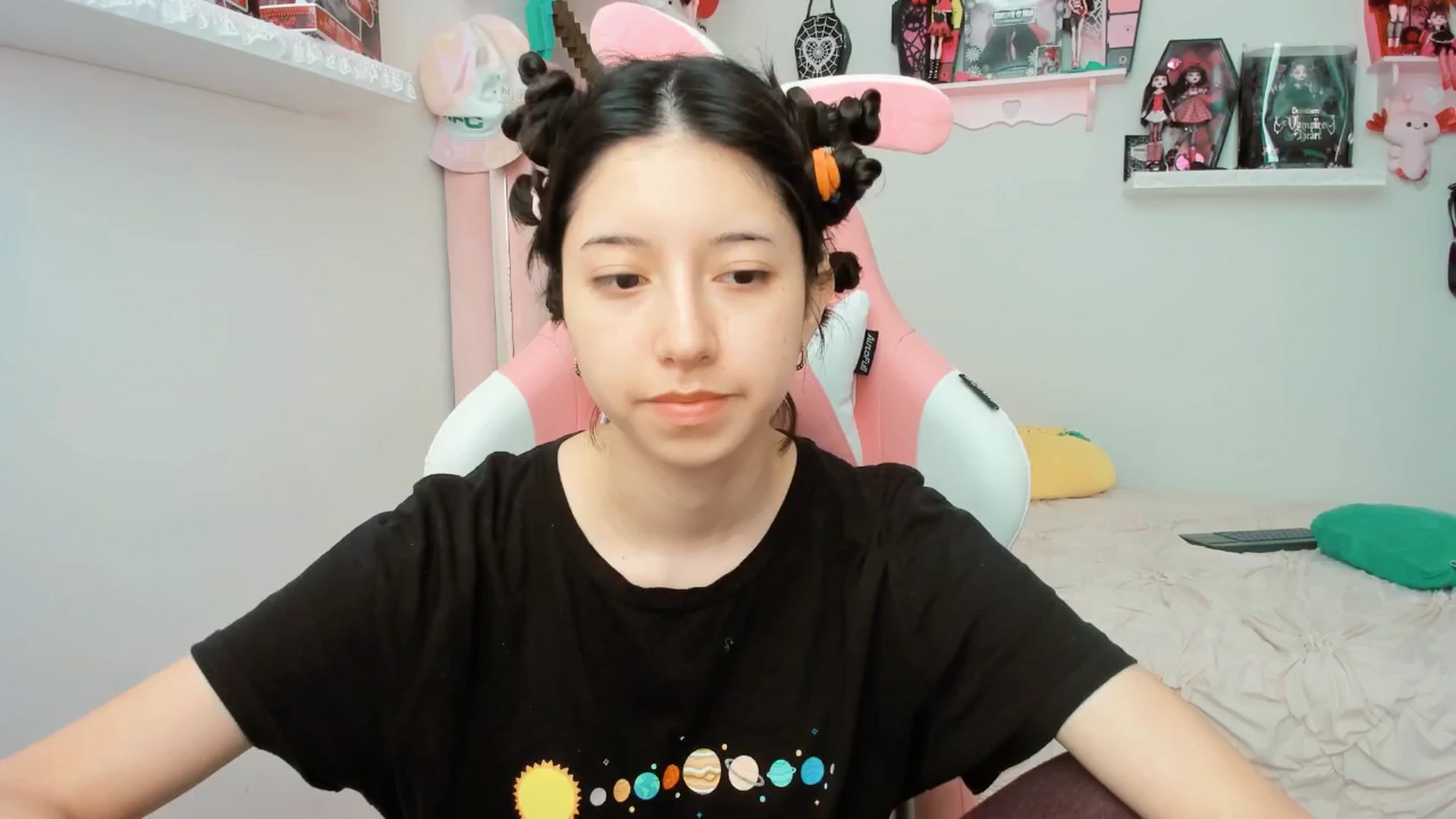 Gallery image thumbnail from Cherrycute666's myfreecams stream on, 03/17/2025, 19:55 image 9 of 20