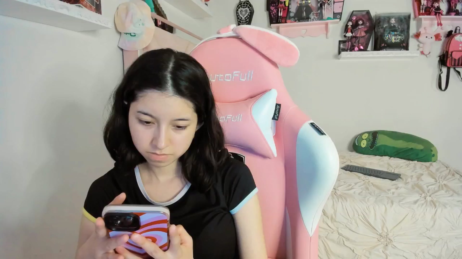 Gallery image thumbnail from Cherrycute666's myfreecams stream on, 03/20/2025, 04:26 image 7 of 20