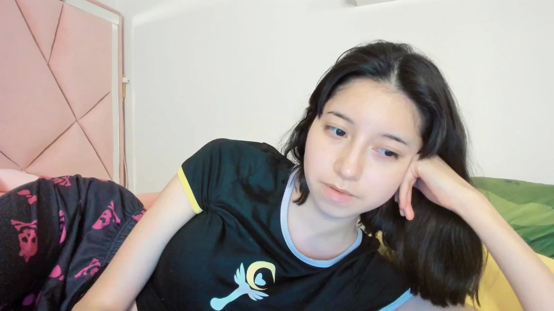 Gallery image thumbnail from Cherrycute666's myfreecams stream on, 03/20/2025, 04:26 image 20 of 20
