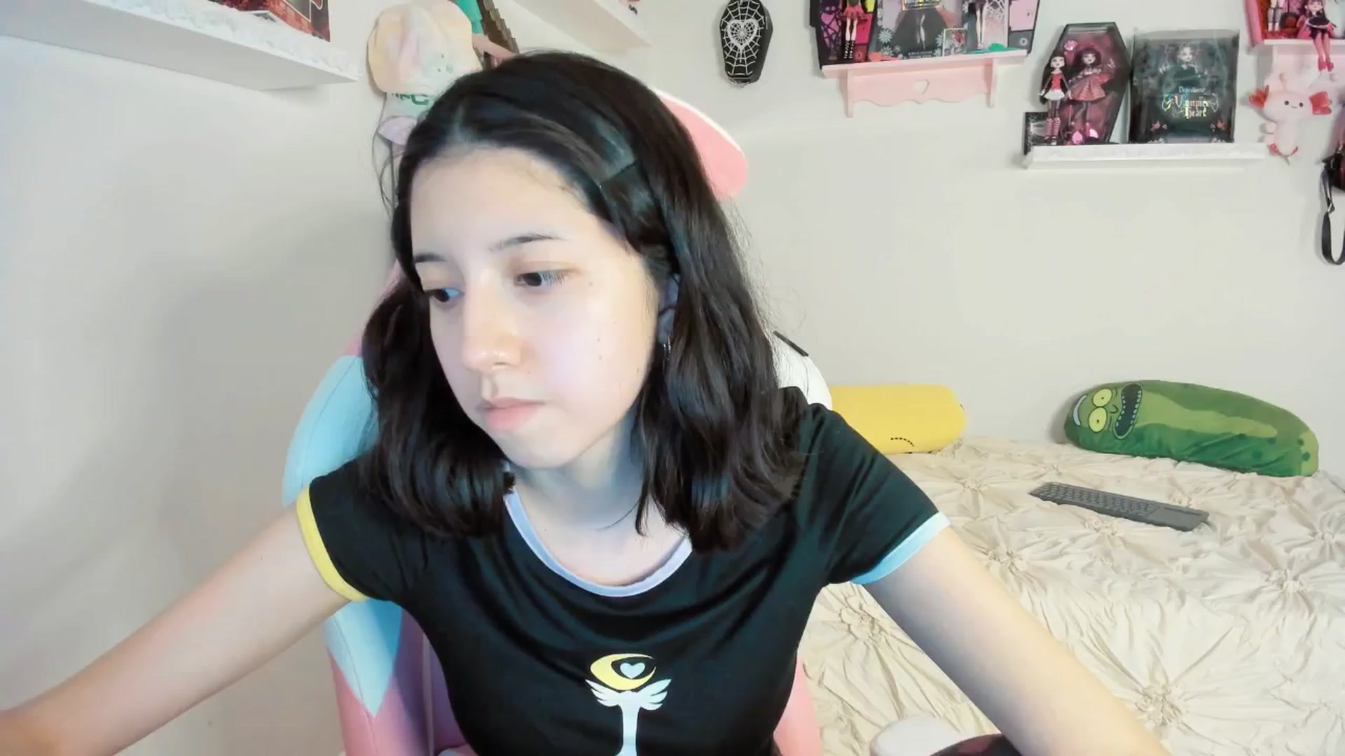 Gallery image thumbnail from Cherrycute666's myfreecams stream on, 03/20/2025, 04:26 image 11 of 20