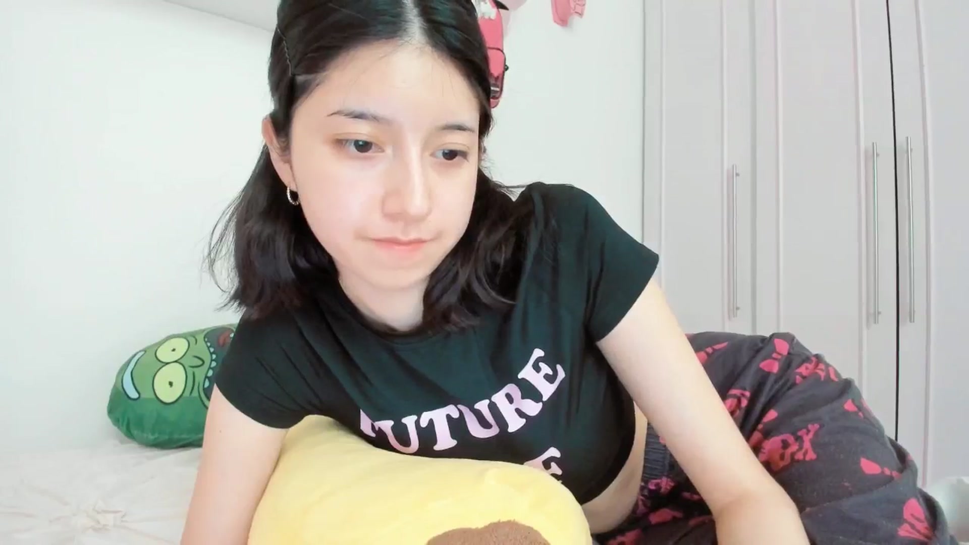 Gallery image thumbnail from Cherrycute666's myfreecams stream on, 03/20/2025, 23:32 image 17 of 20