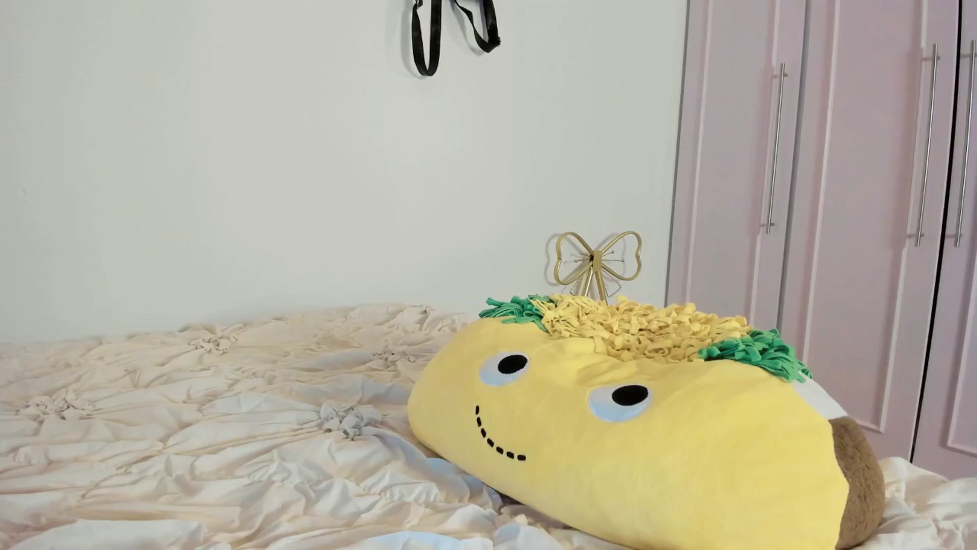 Gallery image thumbnail from Cherrycute666's myfreecams stream on, 03/21/2025, 04:46 image 12 of 20