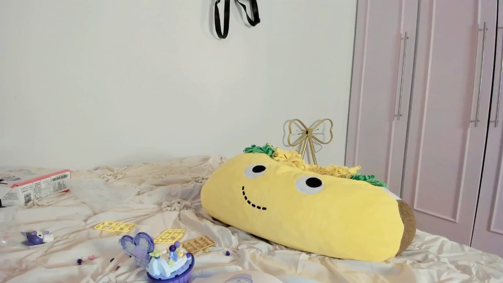Gallery image thumbnail from Cherrycute666's myfreecams stream on, 03/21/2025, 04:46 image 3 of 20