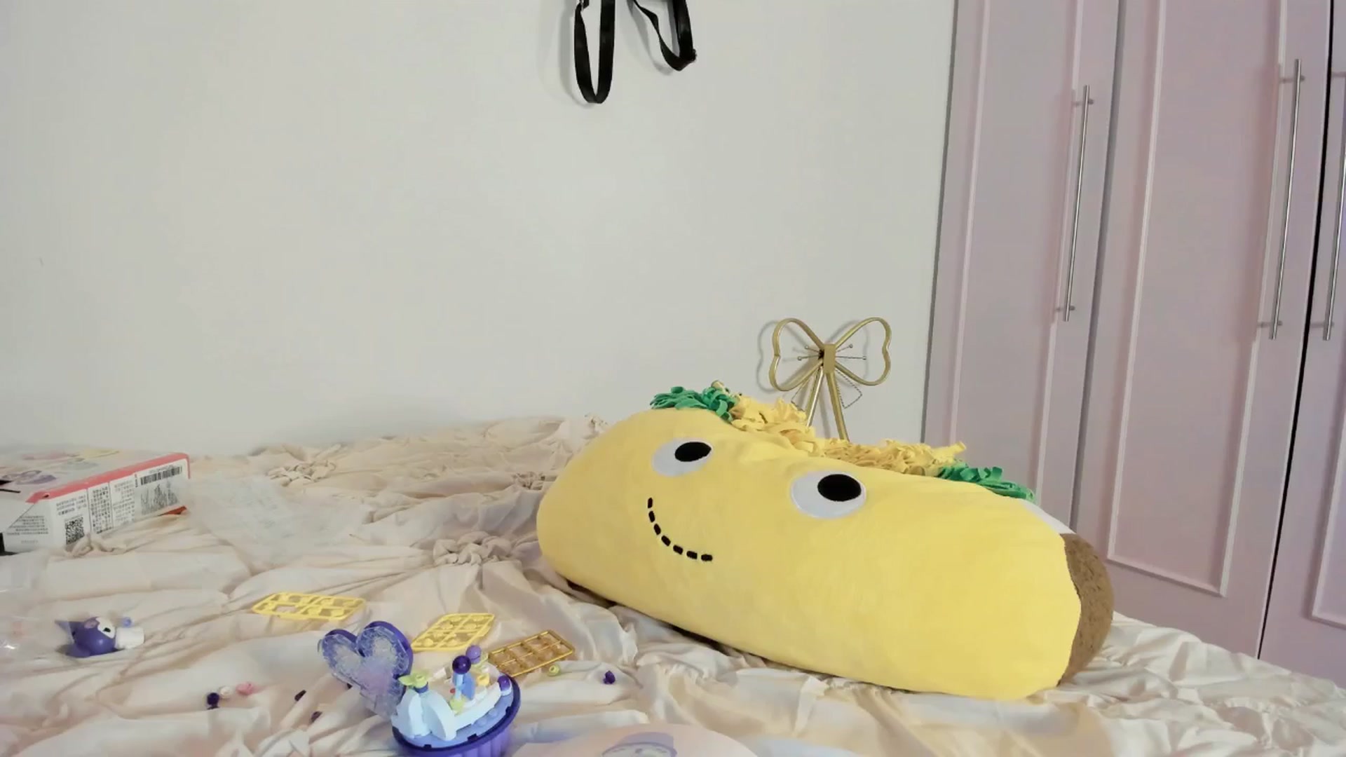 Gallery image thumbnail from Cherrycute666's myfreecams stream on, 03/21/2025, 04:46 image 4 of 20