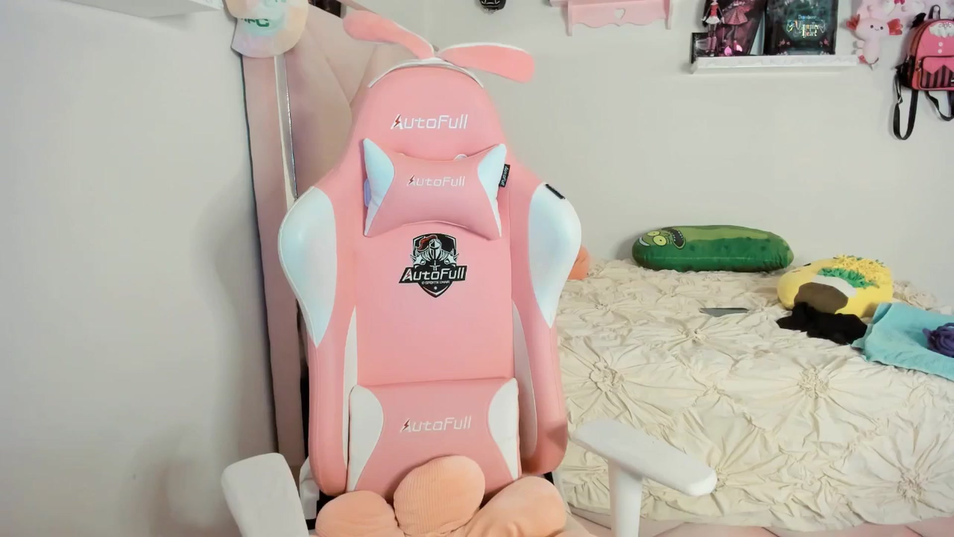Gallery image thumbnail from Cherrycute666's myfreecams stream on, 03/21/2025, 07:15 image 20 of 20