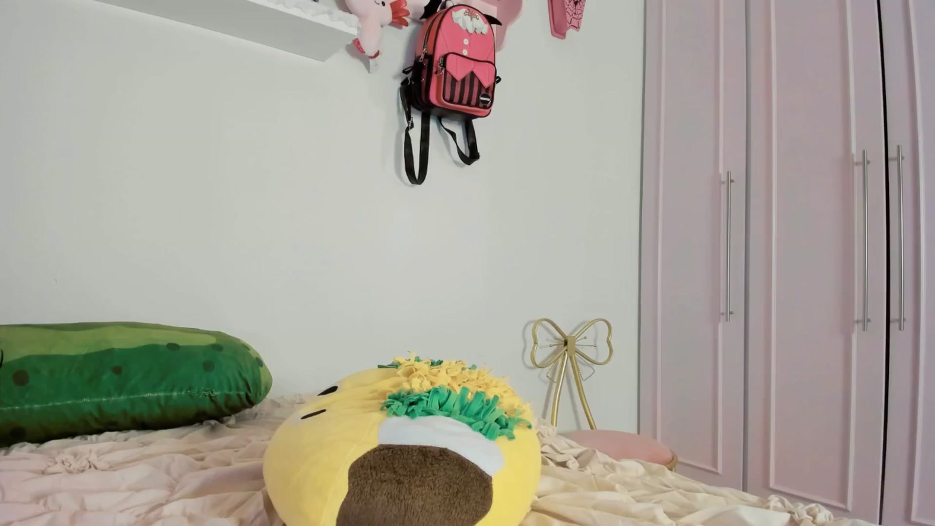 Gallery image thumbnail from Cherrycute666's myfreecams stream on, 03/21/2025, 07:15 image 3 of 20