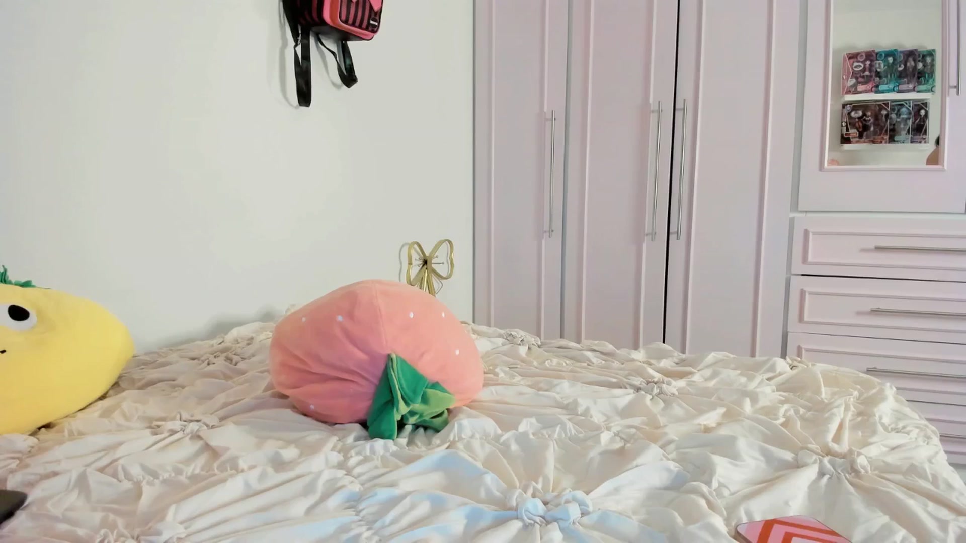 Gallery image thumbnail from Cherrycute666's myfreecams stream on, 03/22/2025, 06:12 image 9 of 20